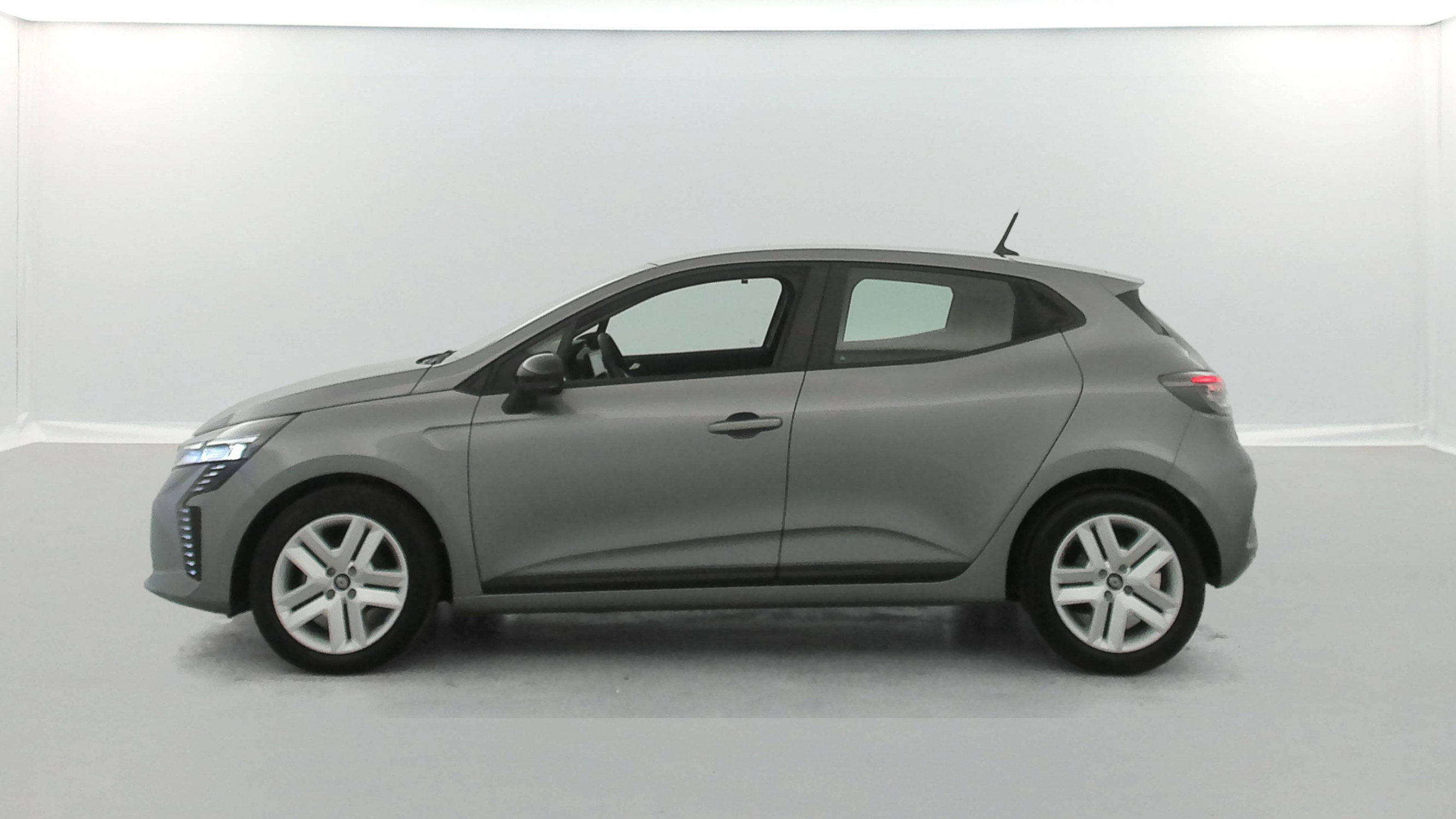 Vente en ligne Renault Clio 5 Clio TCe 90 au prix de 14 990 €