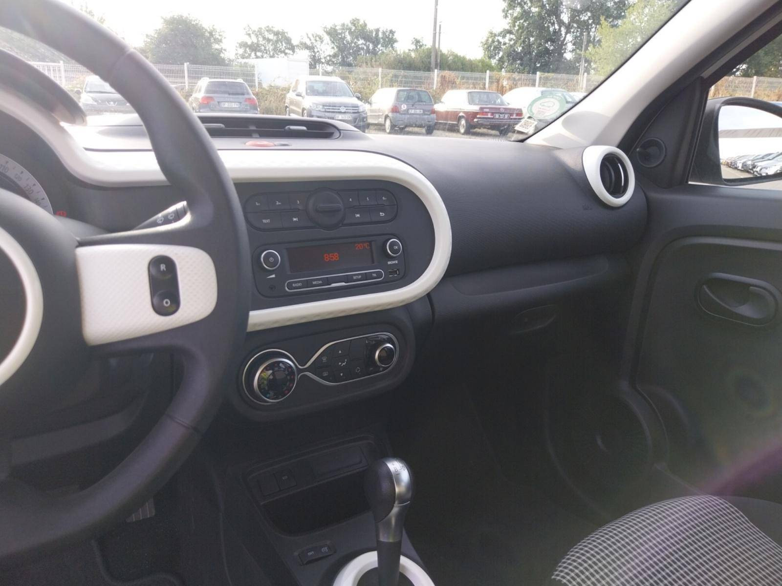 Vente en ligne Renault Twingo Electrique Twingo III E-Tech au prix de 12 390 €