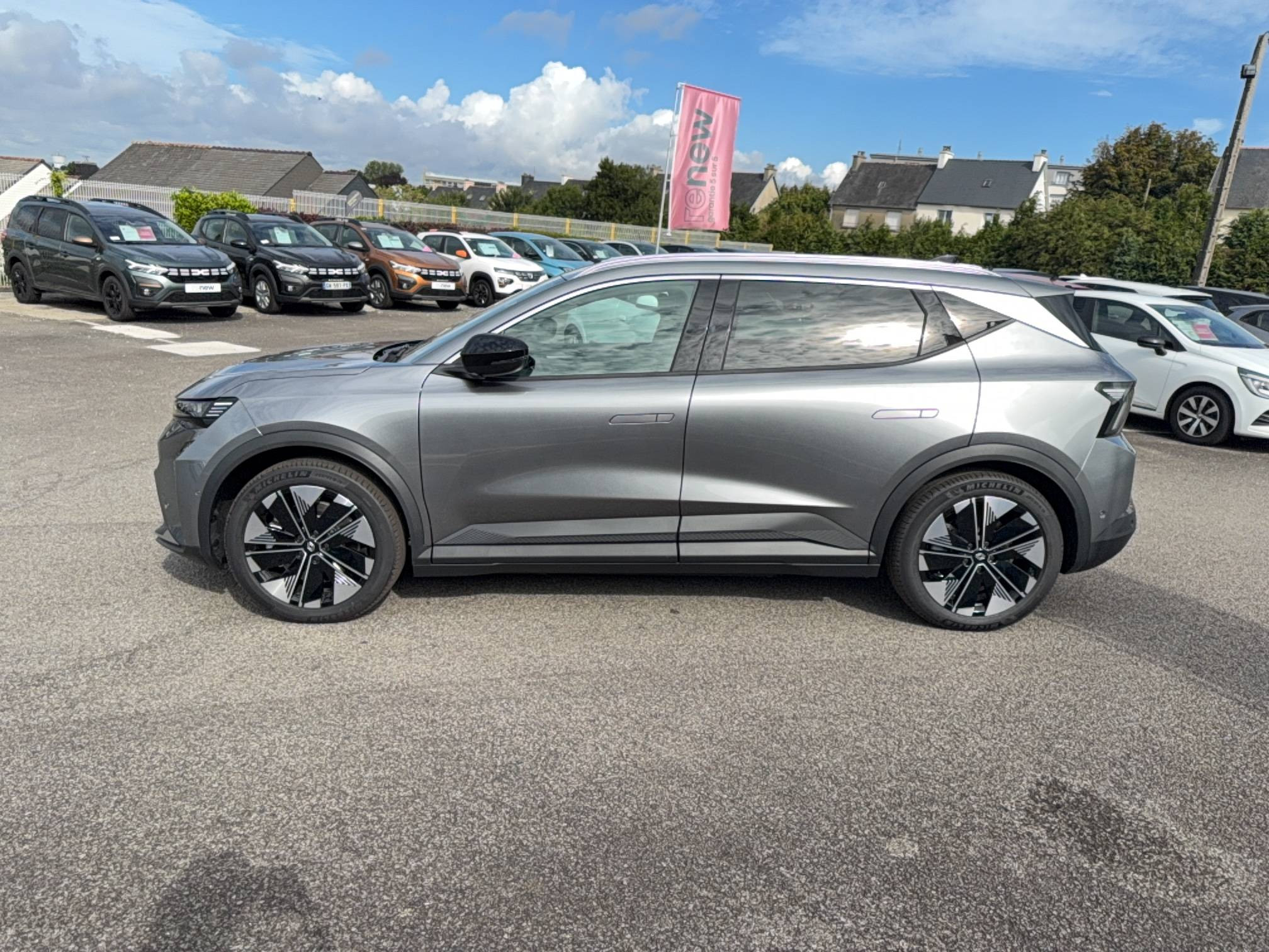 Vente en ligne Renault Scenic E-Tech Scenic E-Tech électrique 220 ch grande autonomie au prix de 46 990 €