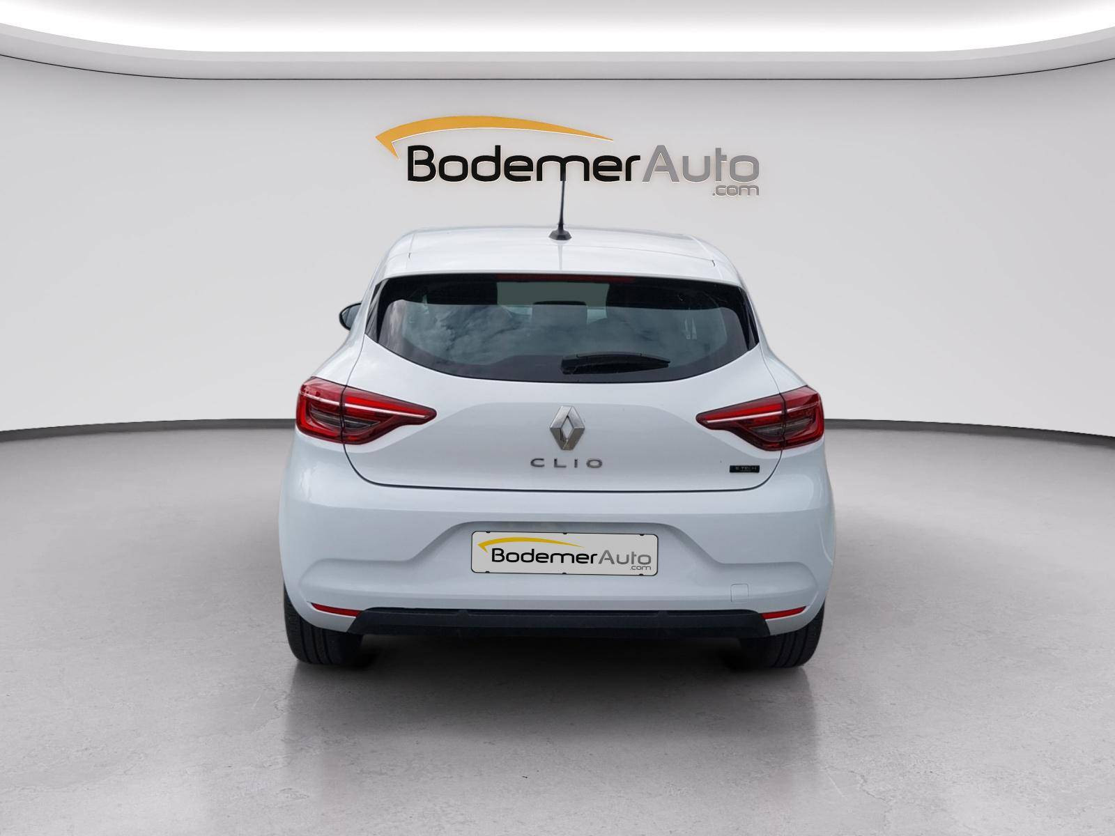 Vente en ligne Renault Clio 5 Clio E-Tech full hybrid 145 au prix de 17 500 €