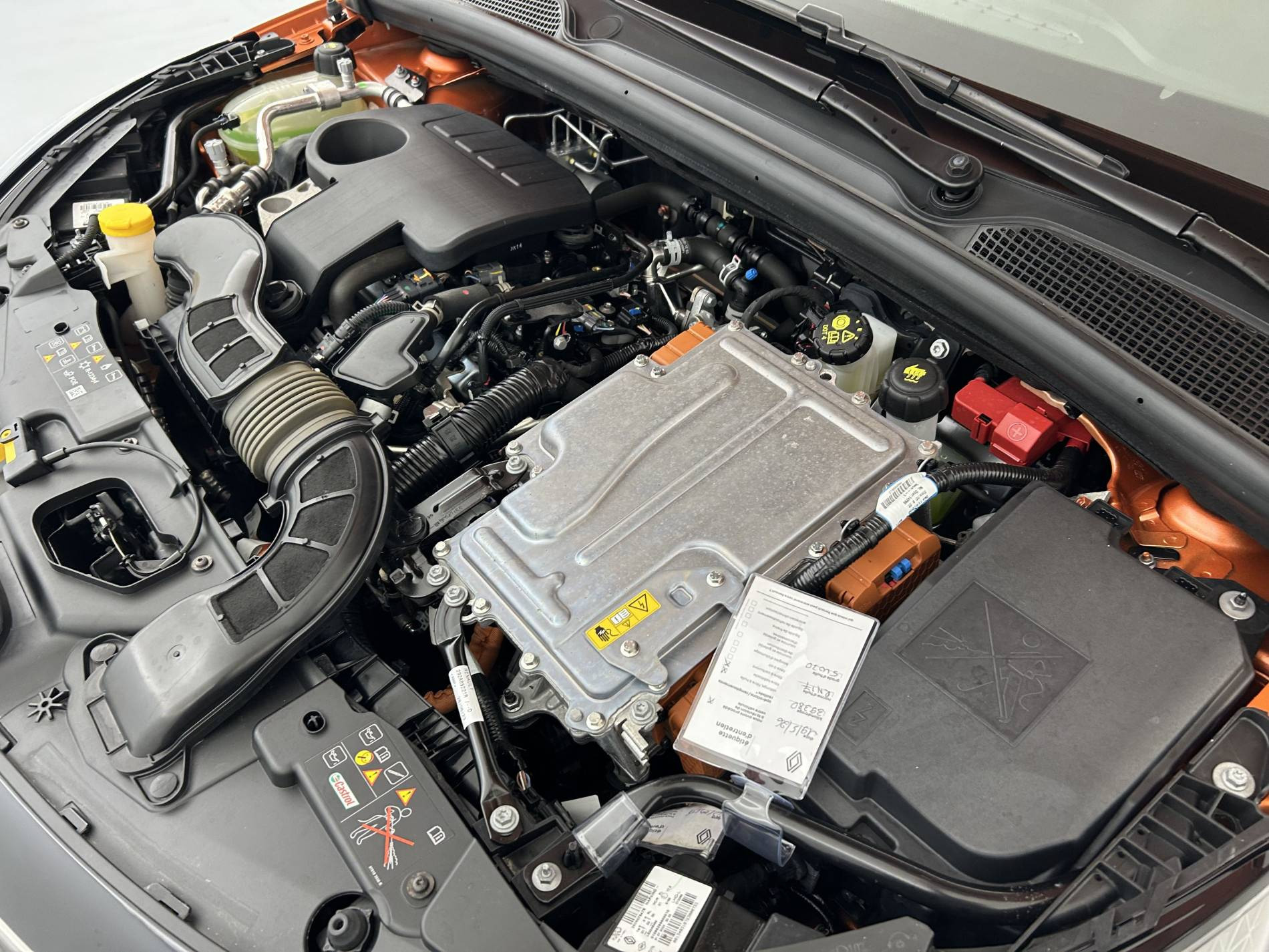 Vente en ligne Renault Clio 5 Clio E-Tech full hybrid 145 au prix de 17 390 €