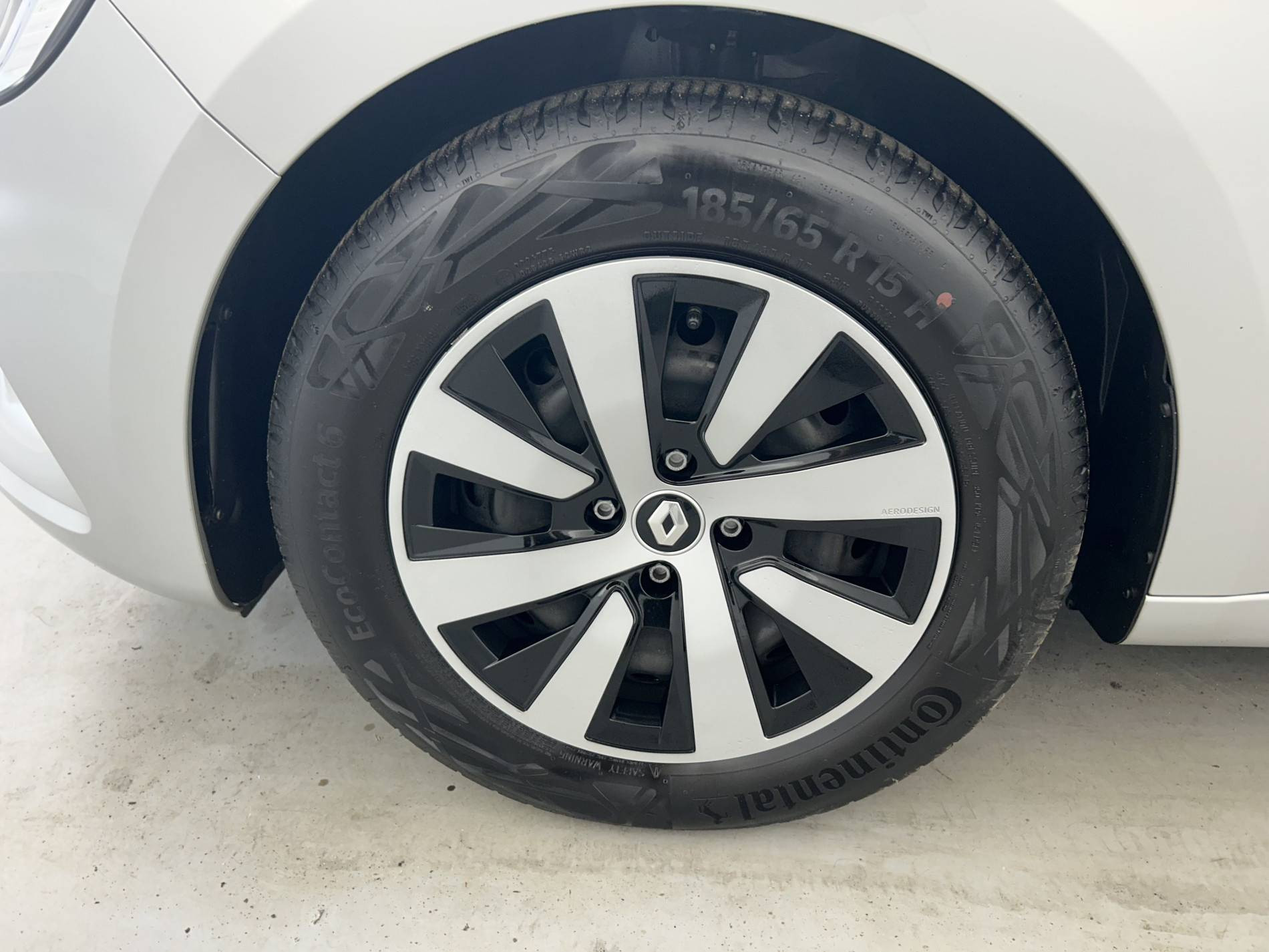 Vente en ligne Renault Clio 5 Clio TCe 90 au prix de 13 990 €