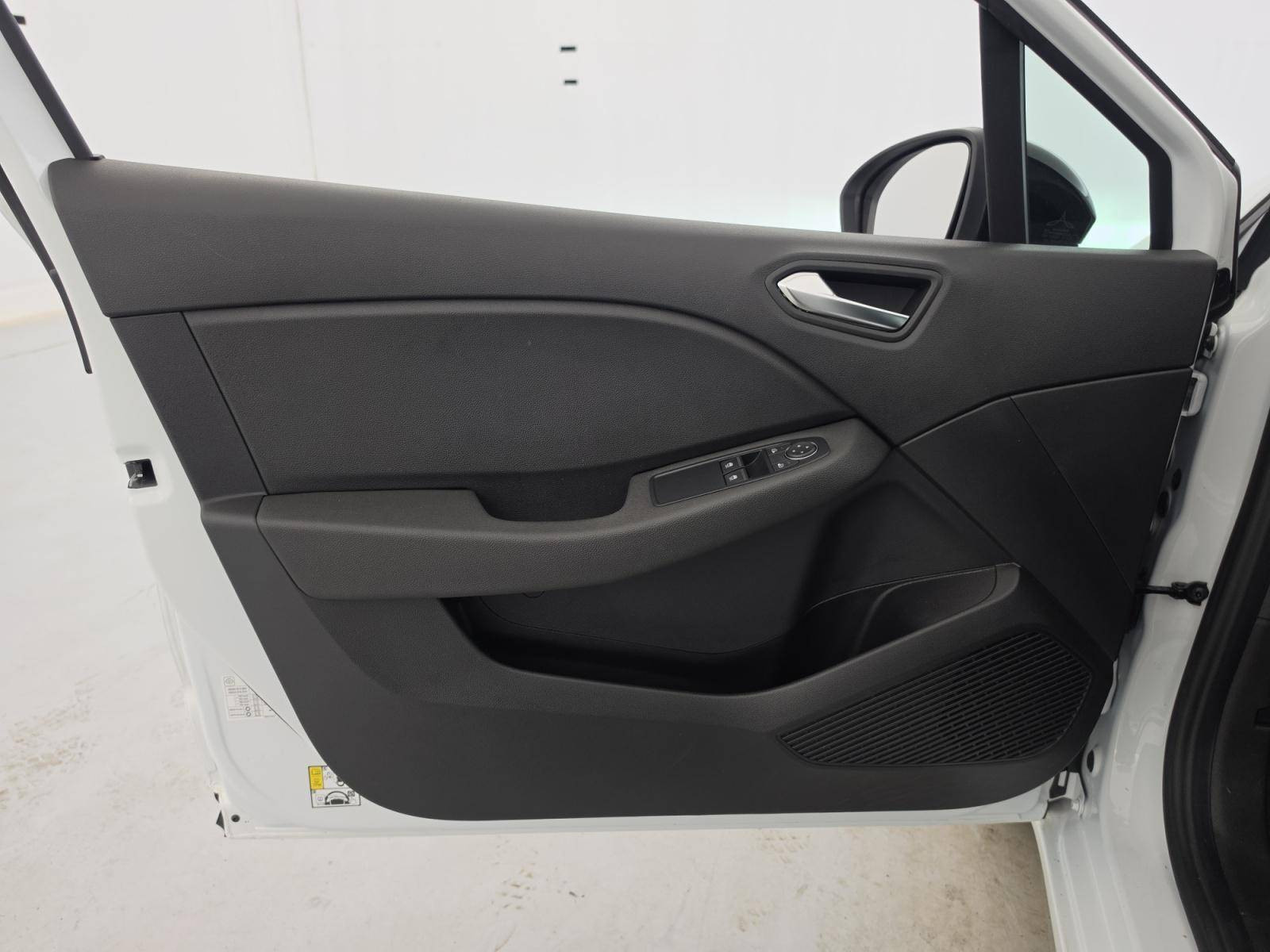 Vente en ligne Renault Clio 5 Clio TCe 90 au prix de 12 990 €
