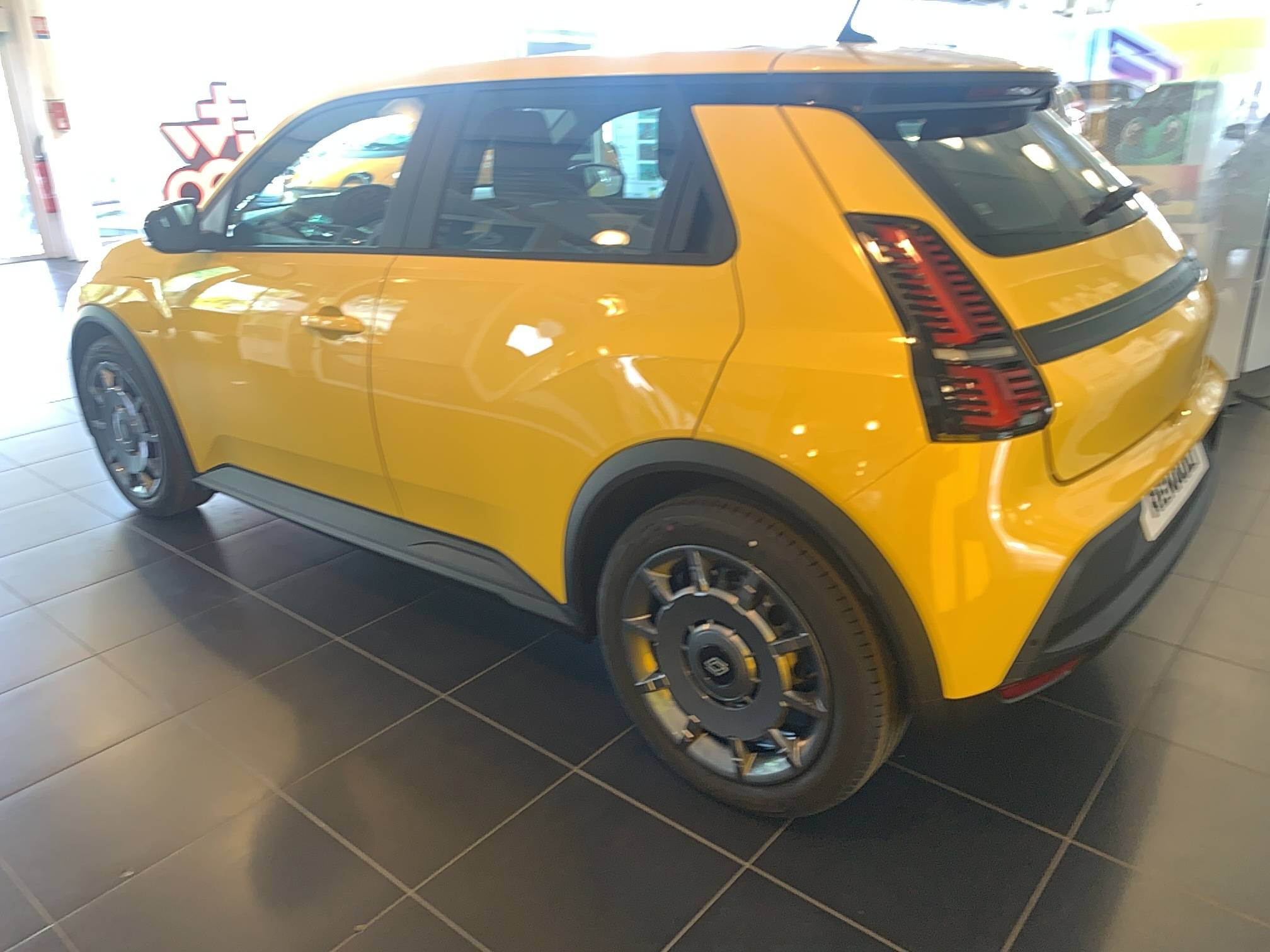 Vente en ligne Renault R5 E-Tech  120 ch autonomie urbaine au prix de 29 340 €