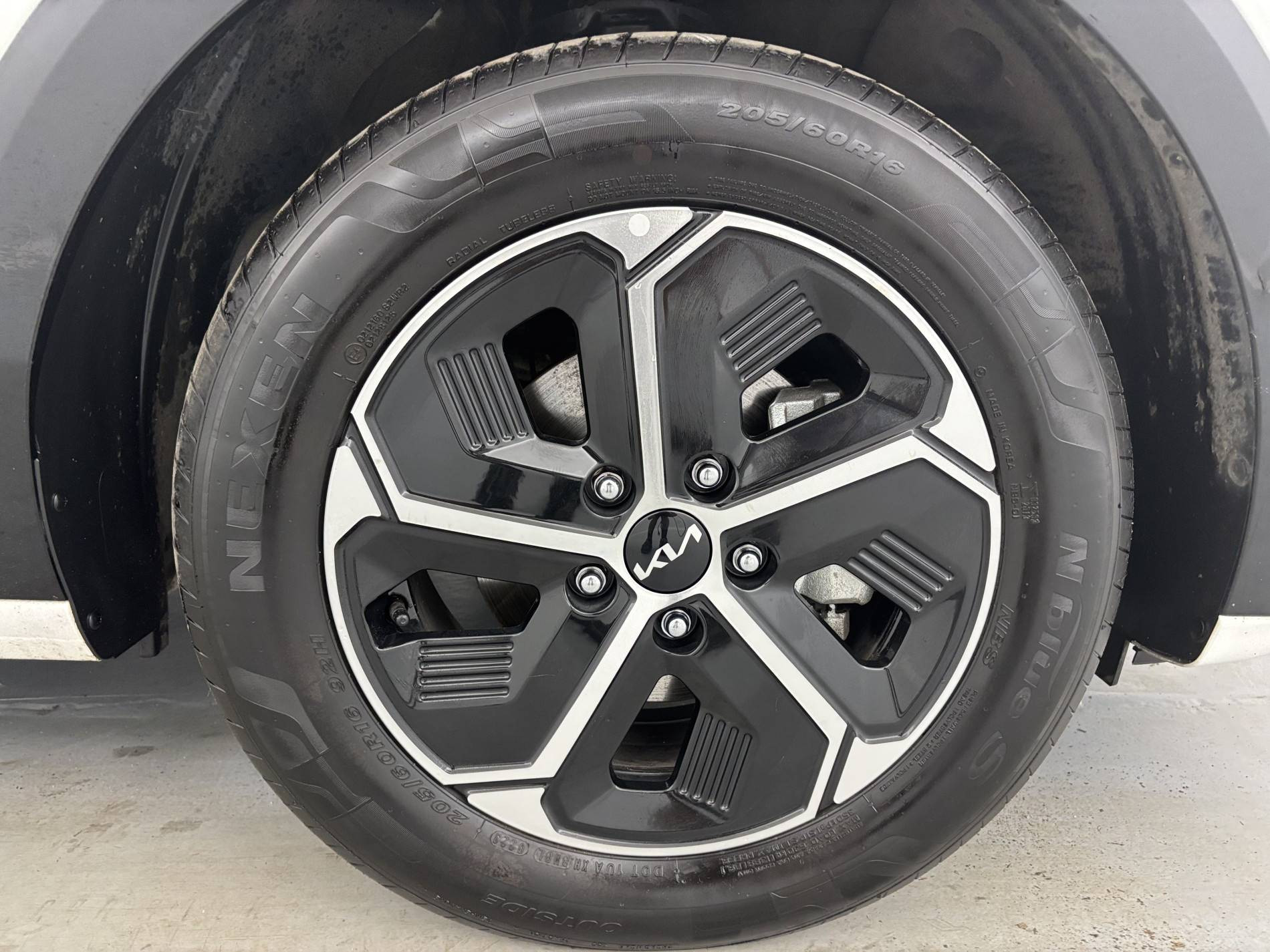 Vente en ligne Kia Niro  1.6 GDi 171 ch PHEV DCT6 au prix de 27 490 €