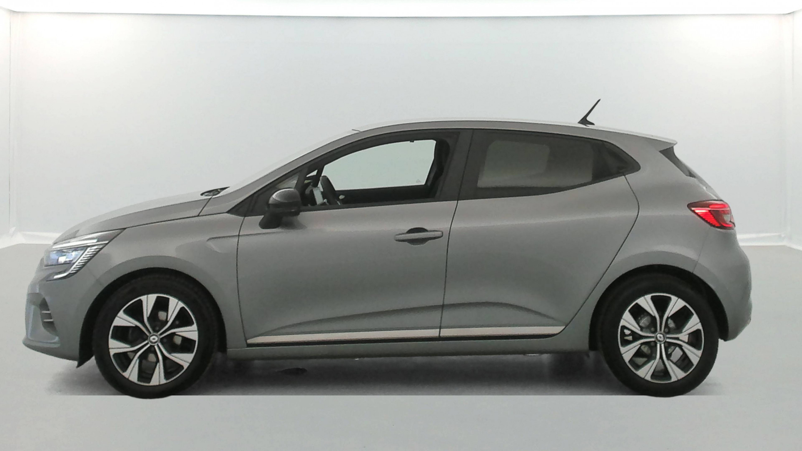 Vente en ligne Renault Clio 5 Clio TCe 90 au prix de 14 490 €