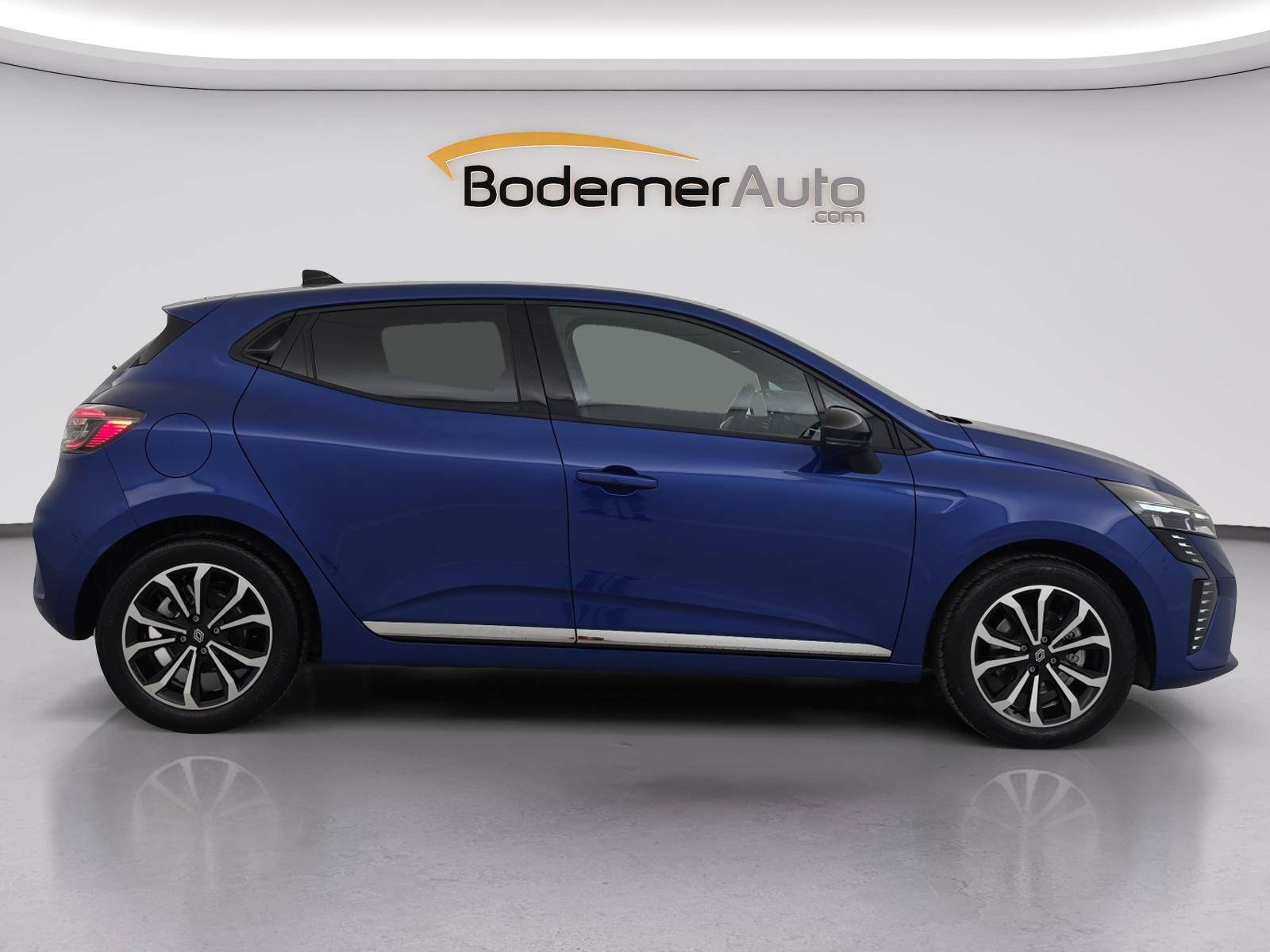 Vente en ligne Renault Clio 5 Clio E-Tech full hybrid 145 ch GSR2 au prix de 20 500 €