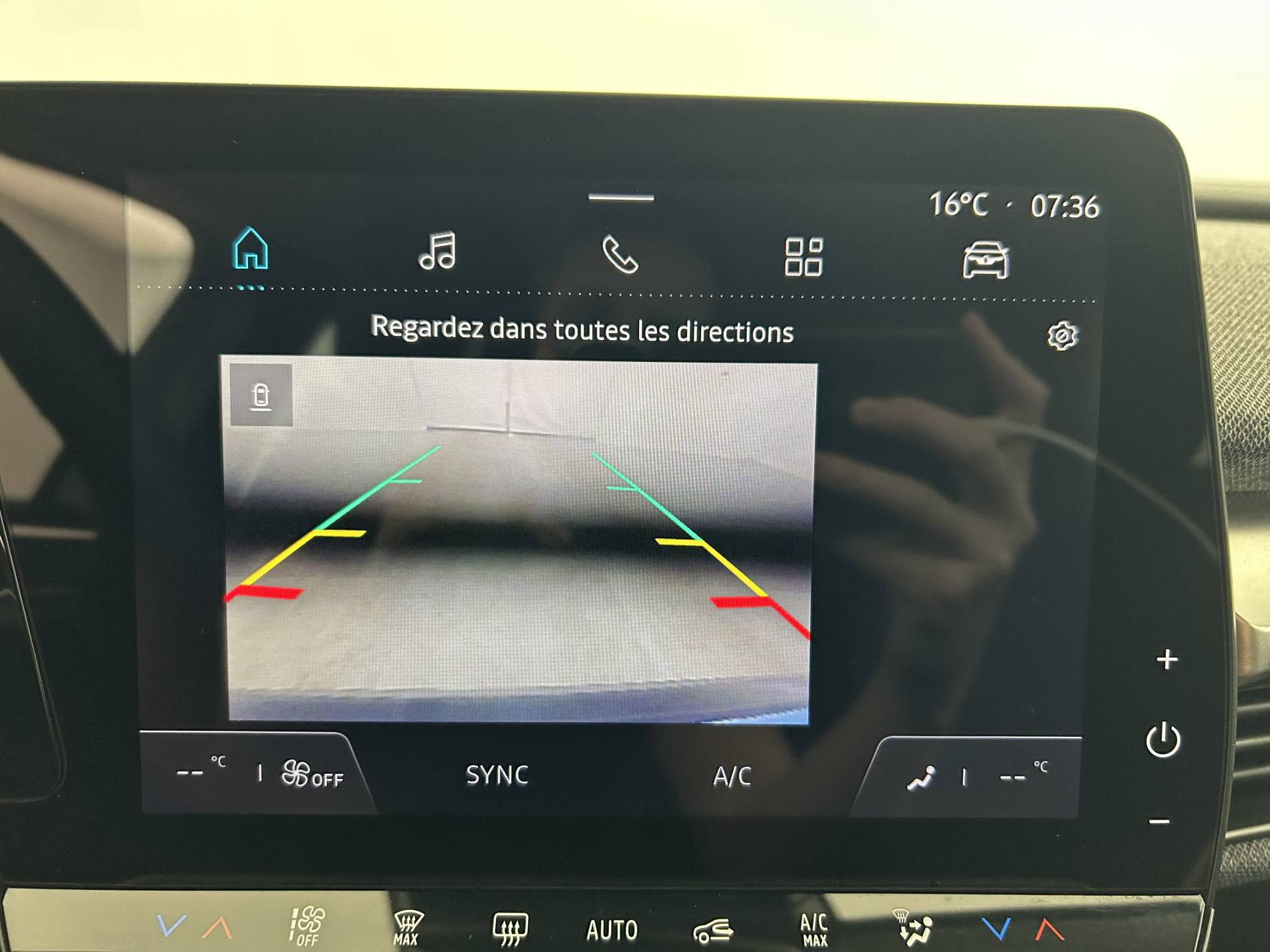 Vente en ligne Renault Megane E-Tech  EV60 220 ch super charge au prix de 24 990 €