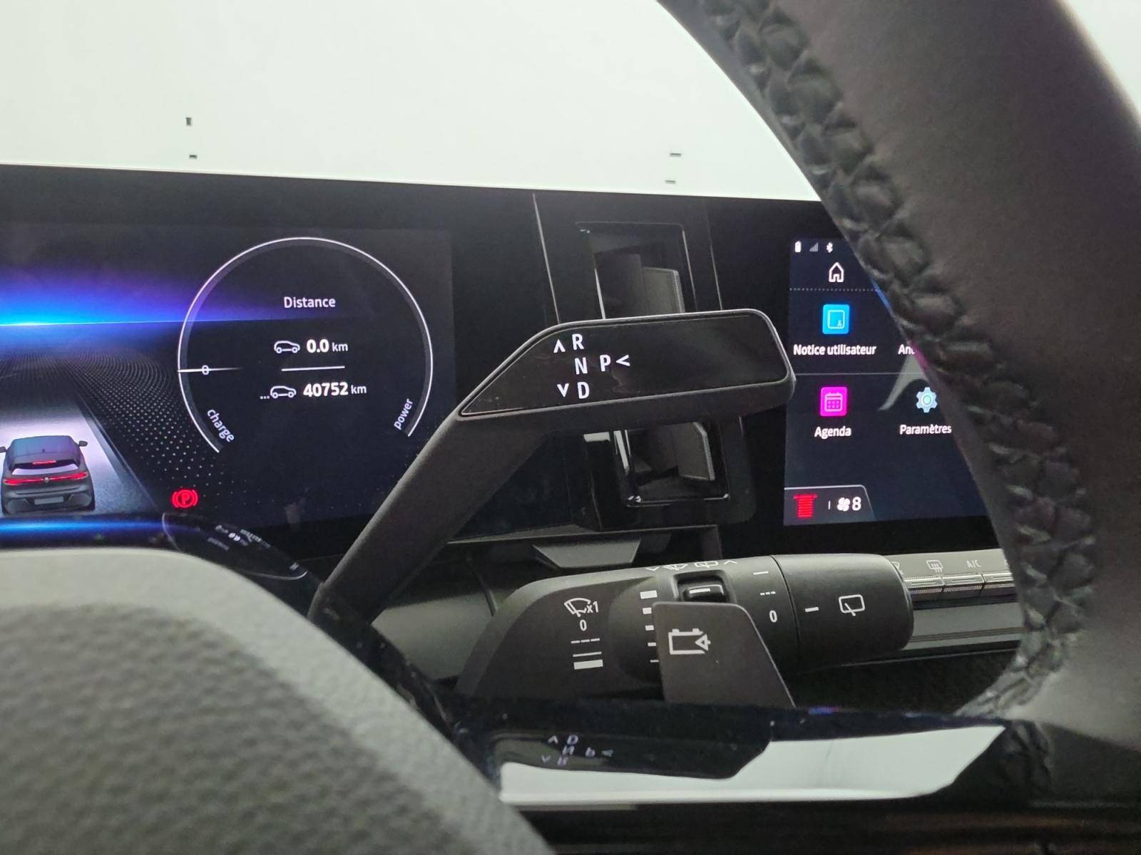 Vente en ligne Renault Megane E-Tech  EV40 130ch standard charge au prix de 18 990 €