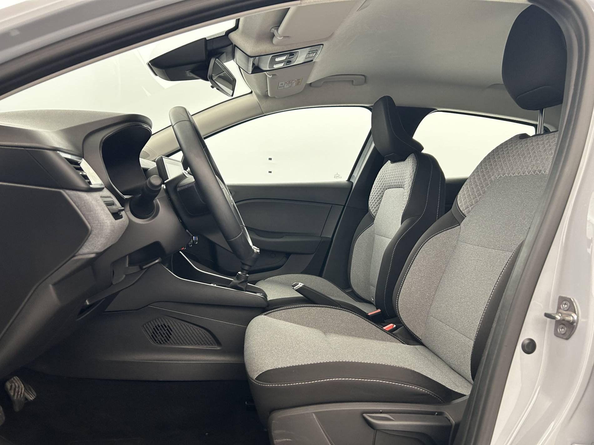 Vente en ligne Renault Clio 5 Clio TCe 90 au prix de 15 990 €