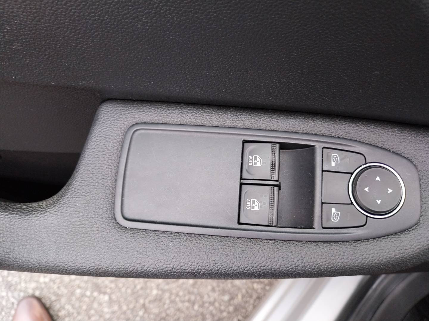 Vente en ligne Renault Clio 5 Clio TCe 90 au prix de 13 990 €