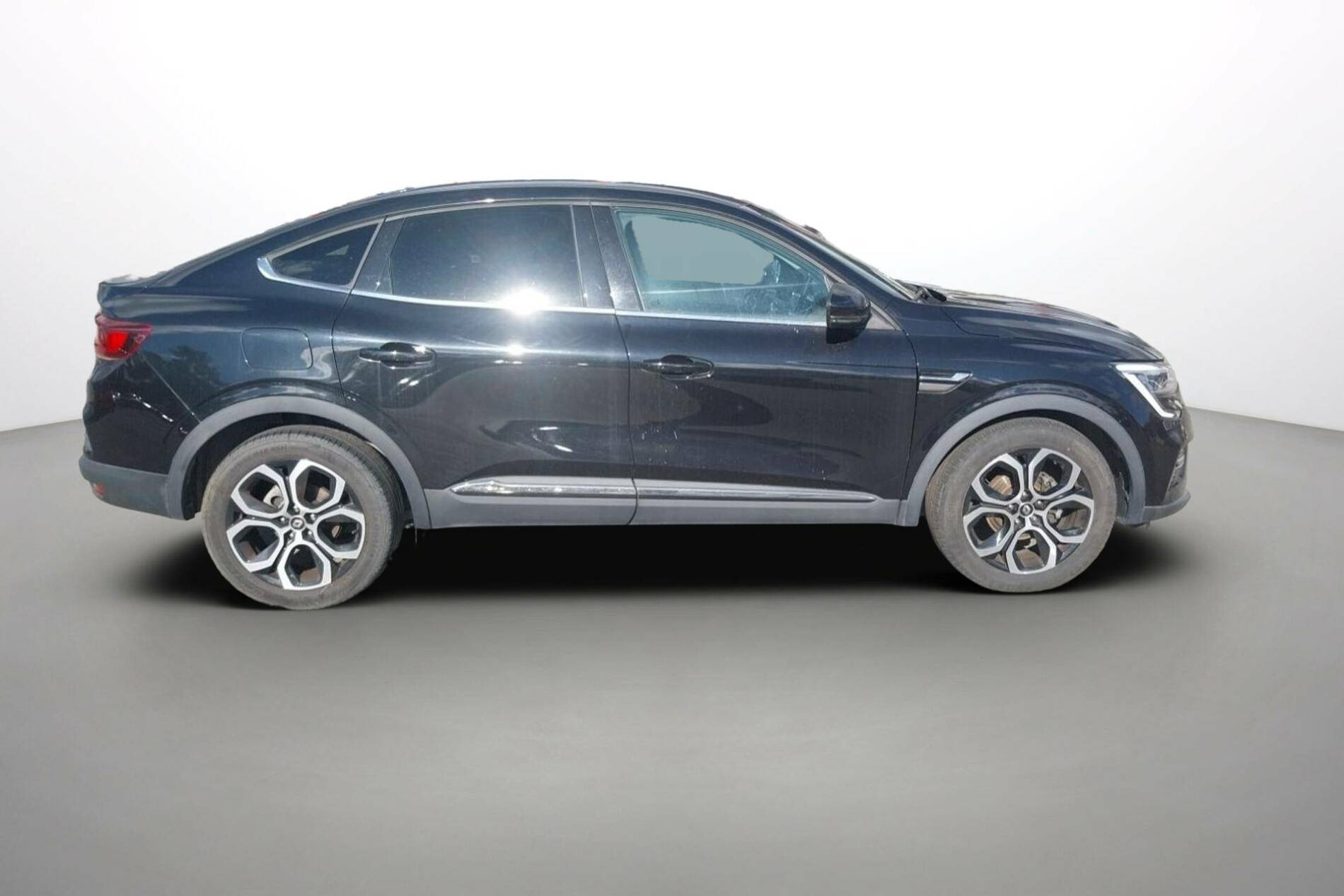 Vente en ligne Renault Arkana  mild hybrid 140 EDC FAP - 22 au prix de 19 990 €