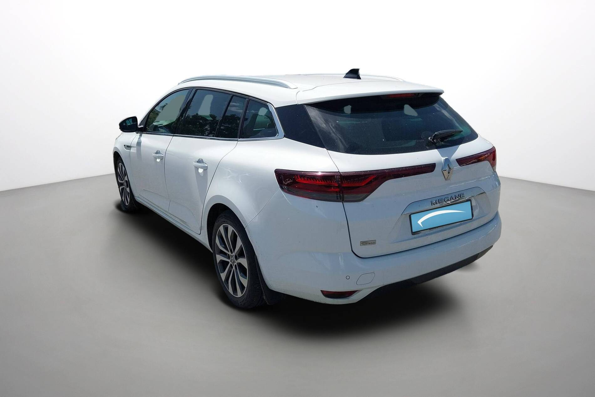 Vente en ligne Renault Megane 4 Estate  TCe 140 EDC au prix de 18 950 €