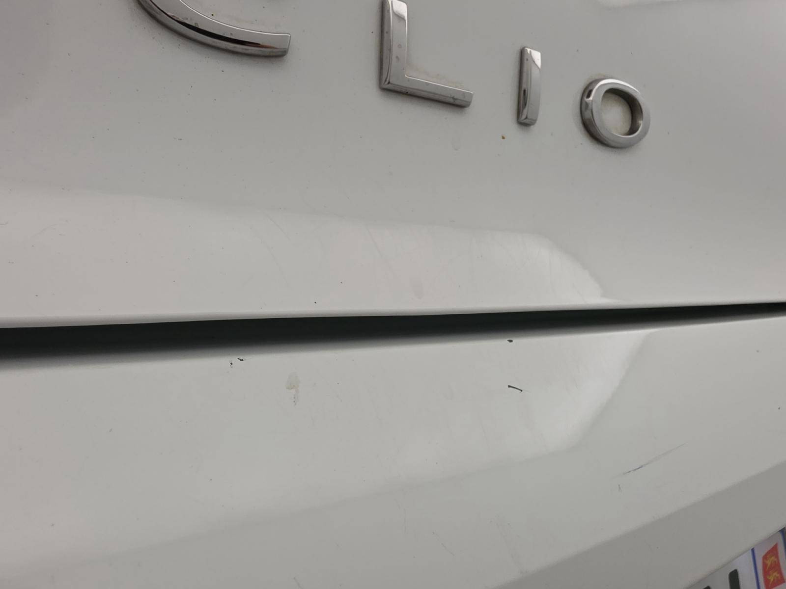 Vente en ligne Renault Clio 5 Clio Blue dCi 100 au prix de 13 291 €