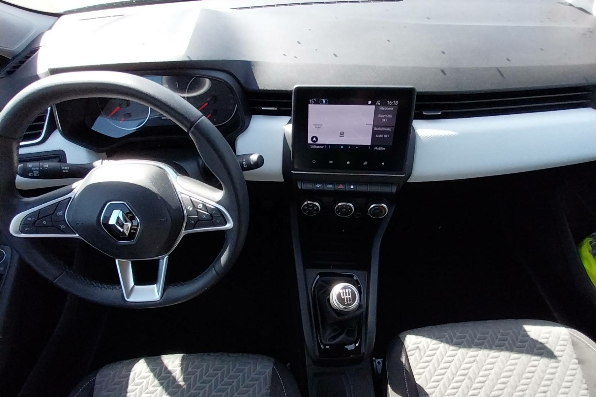 Vente en ligne Renault Clio 5 Clio TCe 90 au prix de 14 490 €