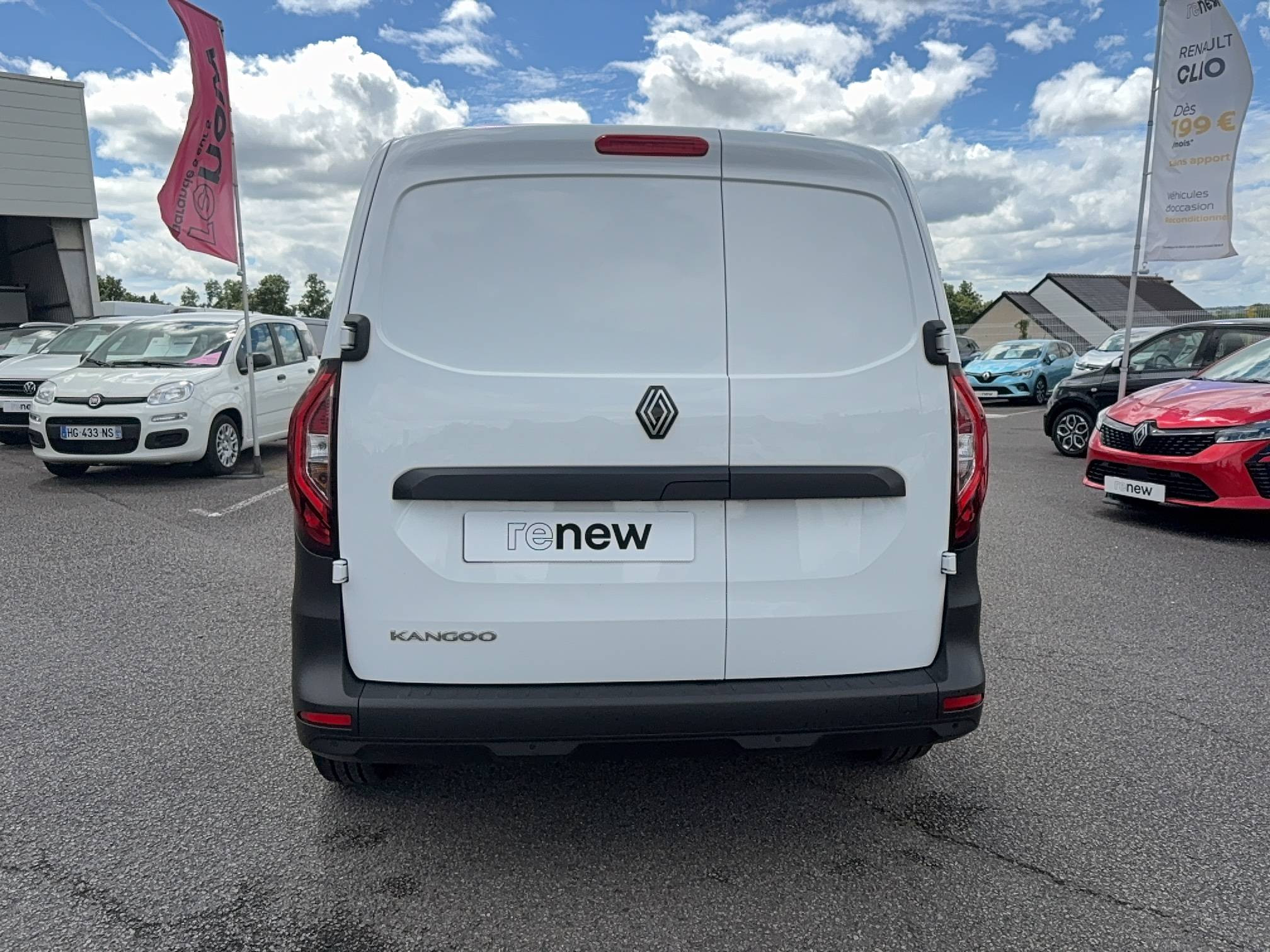 Vente en ligne Renault Kangoo Van  FG TOLE DCI 95 L1 AUTO au prix de 24 990 €