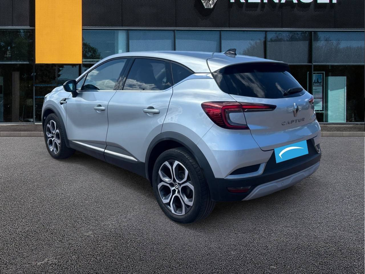Vente en ligne Renault Captur  mild hybrid 160 EDC au prix de 18 490 €
