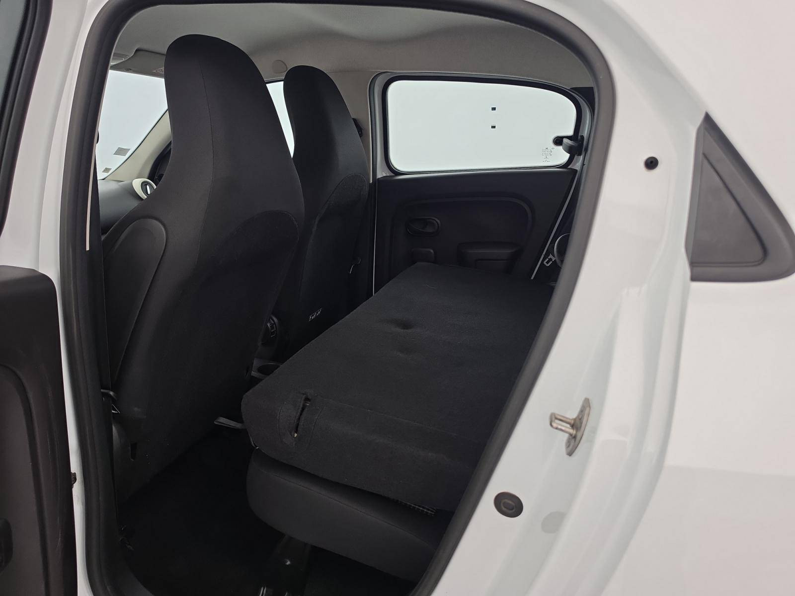 Vente en ligne Renault Twingo Electrique Twingo III E-Tech au prix de 12 900 €