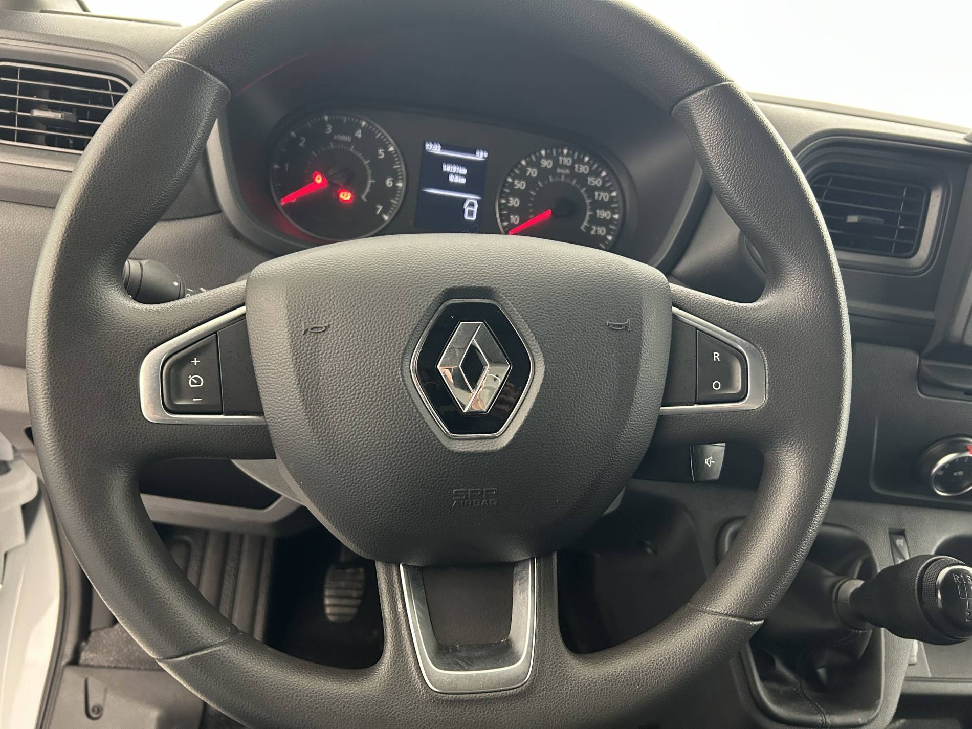 Vente en ligne Renault Master Fourgon MASTER FGN TRAC F3500 L2H2 BLUE DCI 135 au prix de 26 900 €