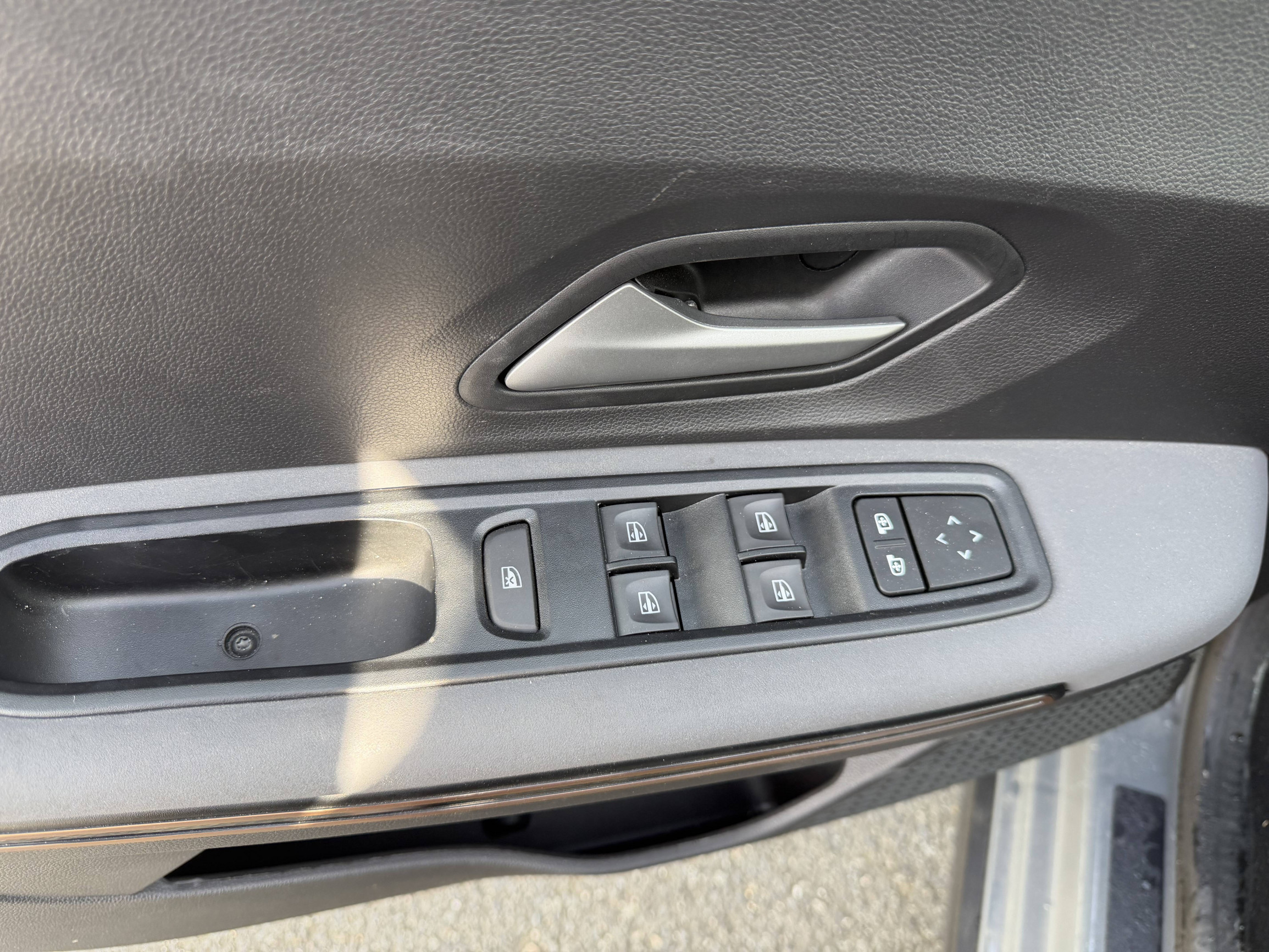 Vente en ligne Dacia Jogger  ECO-G 100 7 places GSR2 au prix de 21 290 €