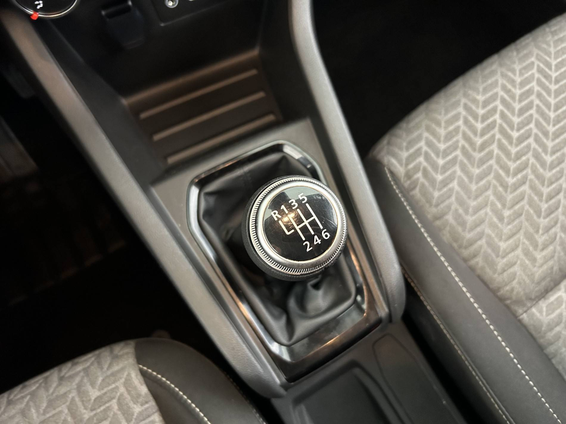 Vente en ligne Renault Clio 5 Clio TCe 90 au prix de 14 990 €