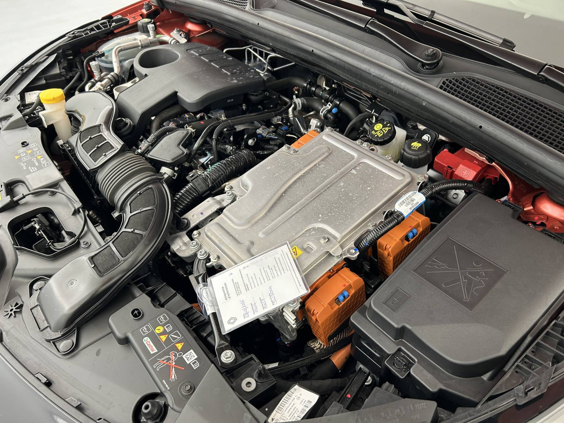 Vente en ligne Renault Clio 5 Clio E-Tech full hybrid 145 ch GSR2 au prix de 18 590 €