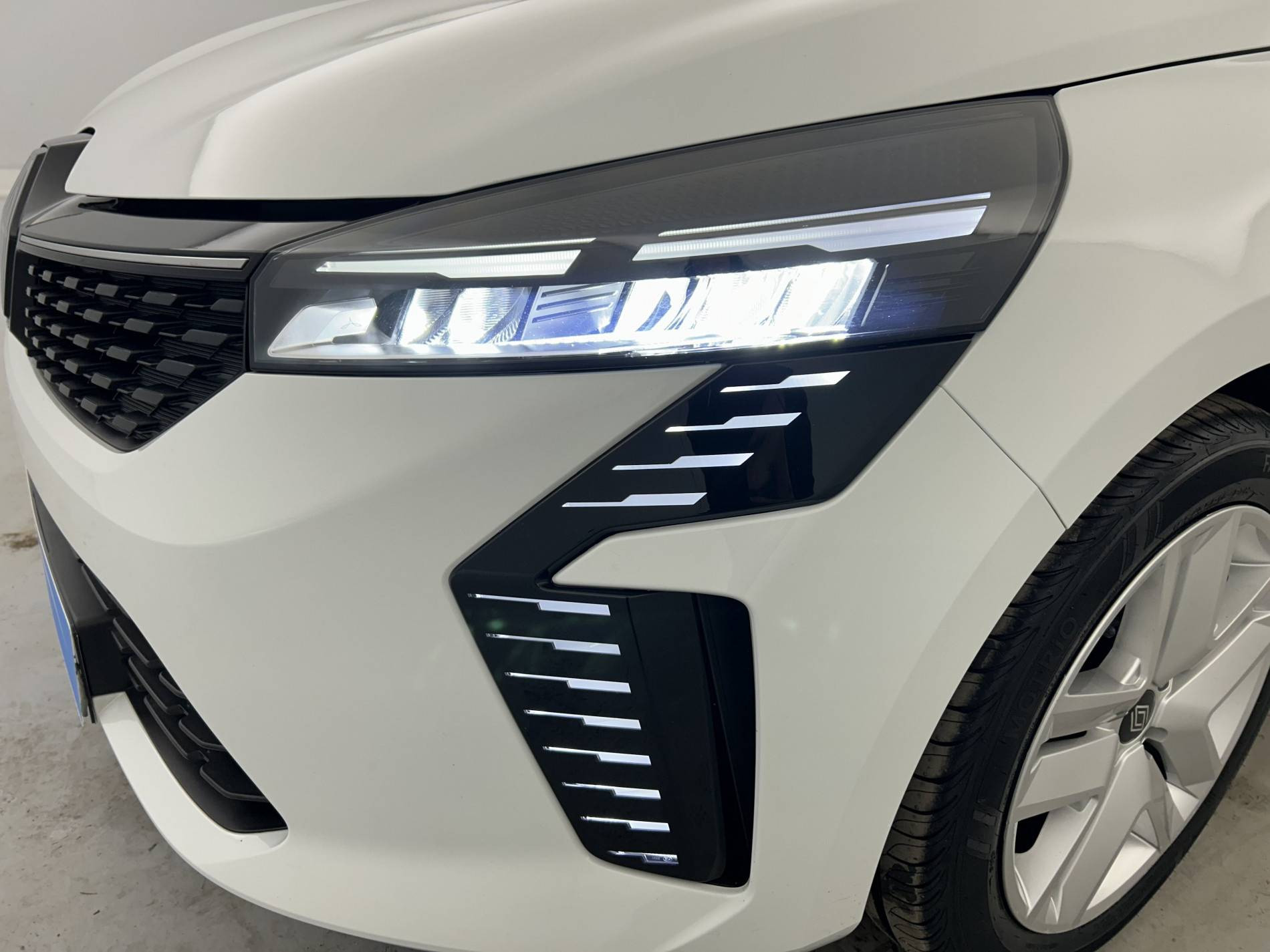 Vente en ligne Renault Clio 5 Clio E-Tech full hybrid 145 ch GSR2 au prix de 20 490 €