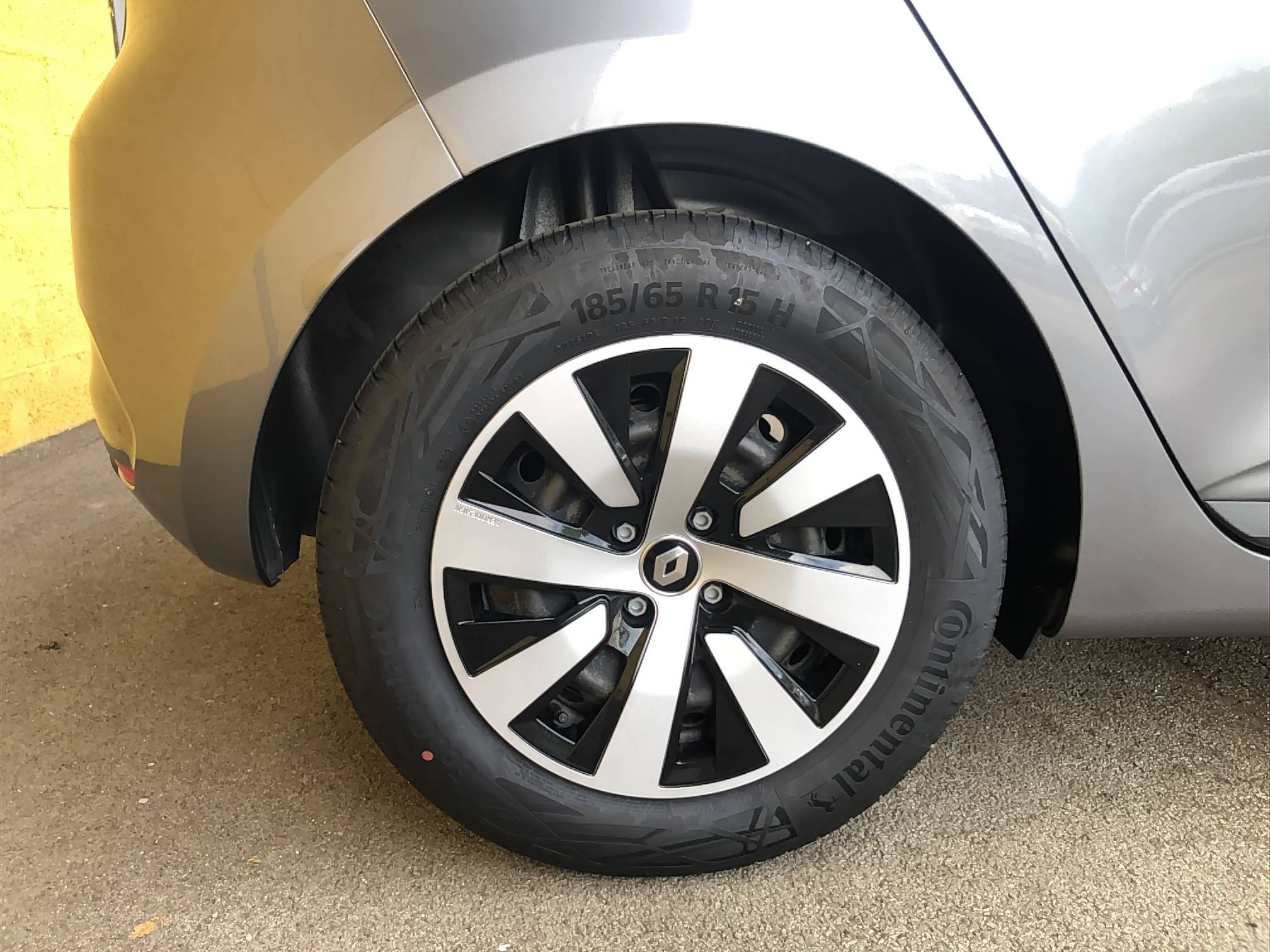 Vente en ligne Renault Clio 5 Clio TCe 90 au prix de 14 990 €