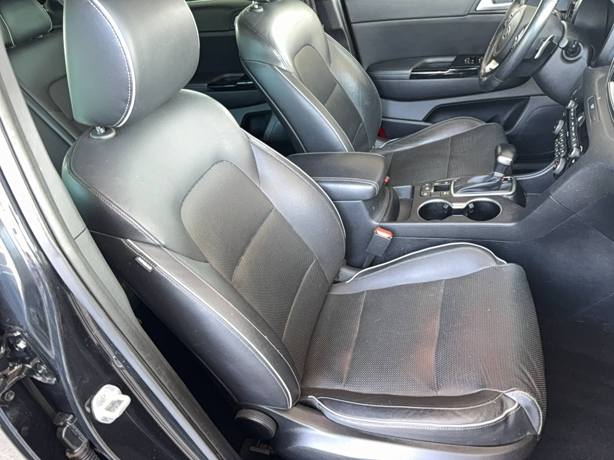 Vente en ligne Kia Sportage  1.6 T-GDi 177 4x4 DCT7 au prix de 17 790 €