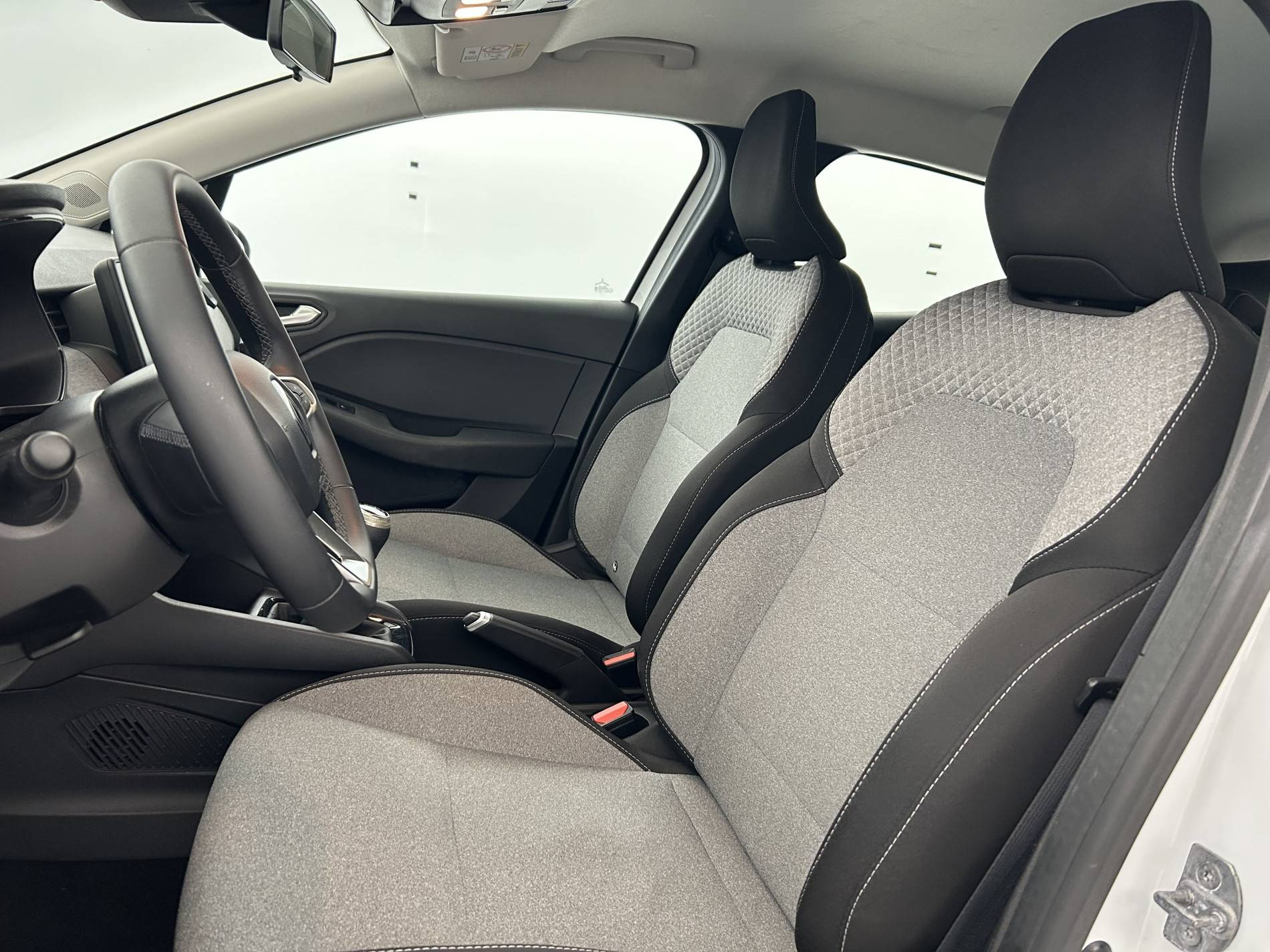 Vente en ligne Renault Clio 5 Clio Blue dCi 100 au prix de 14 990 €