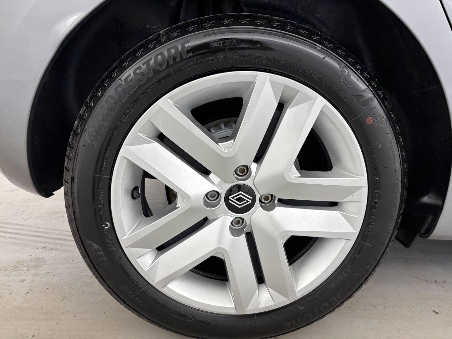 Vente en ligne Renault Clio 5 Clio Blue dCi 100 ch au prix de 18 500 €