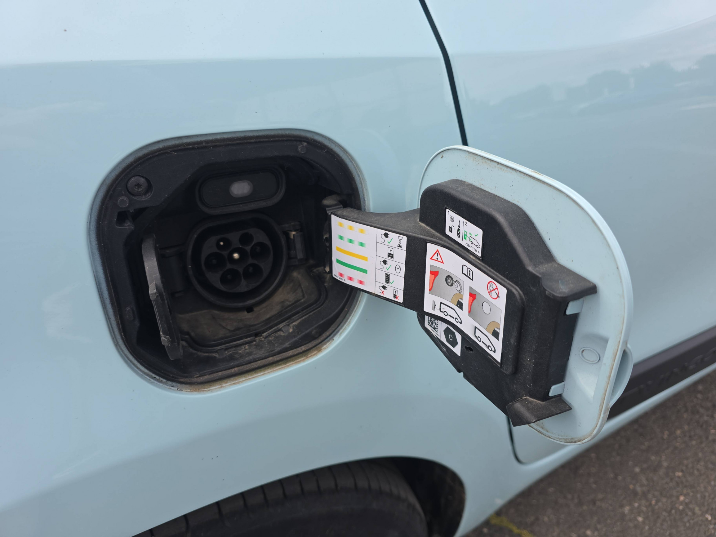 Vente en ligne Renault Twingo Electrique Twingo III E-Tech au prix de 11 990 €
