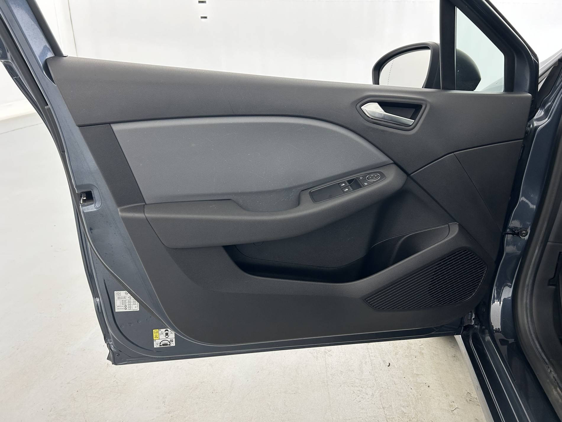 Vente en ligne Renault Clio 5 Clio SCe 75 au prix de 10 990 €