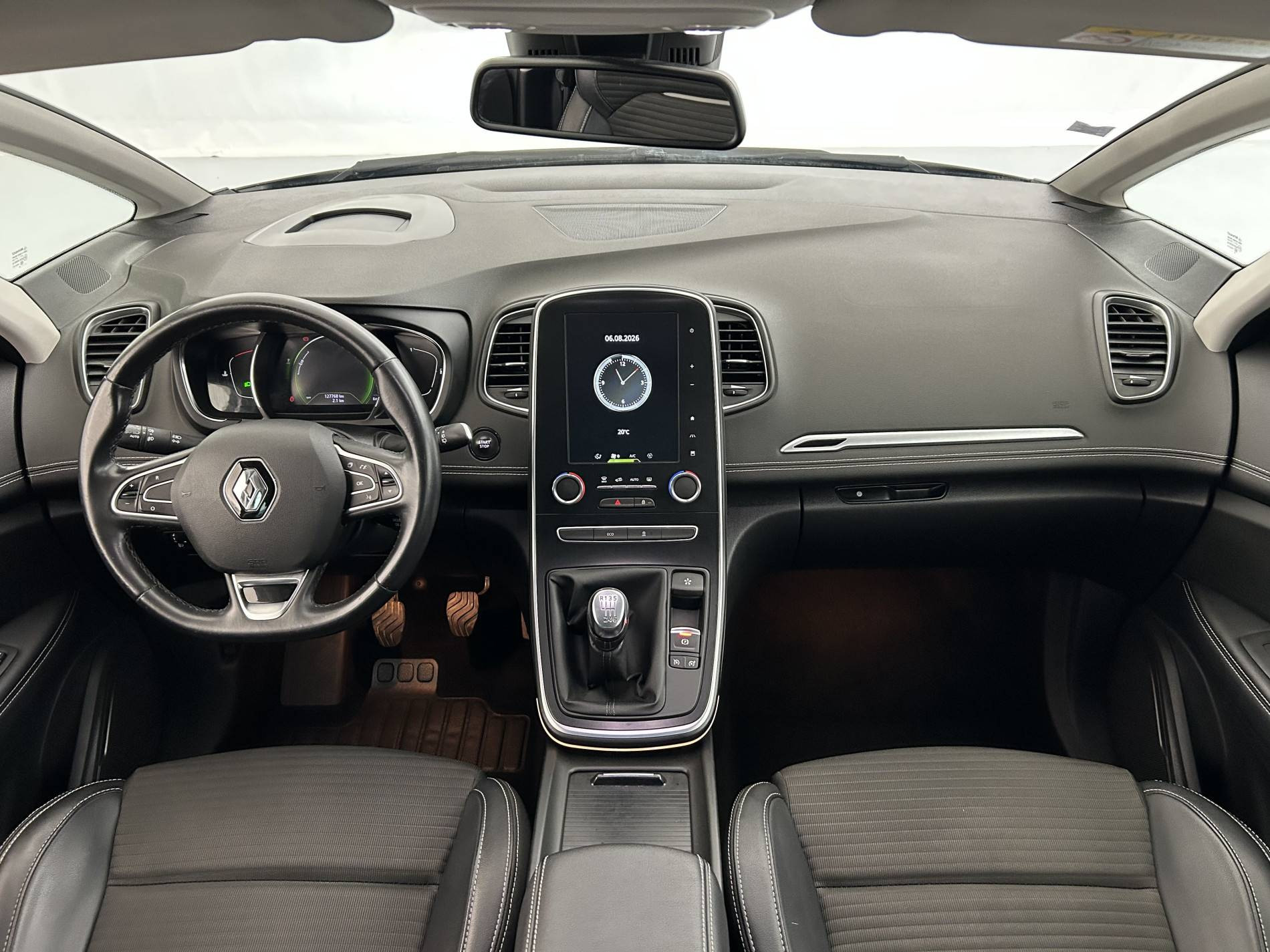 Vente en ligne Renault Scenic 4 Scenic Blue dCi 150 au prix de 13 990 €
