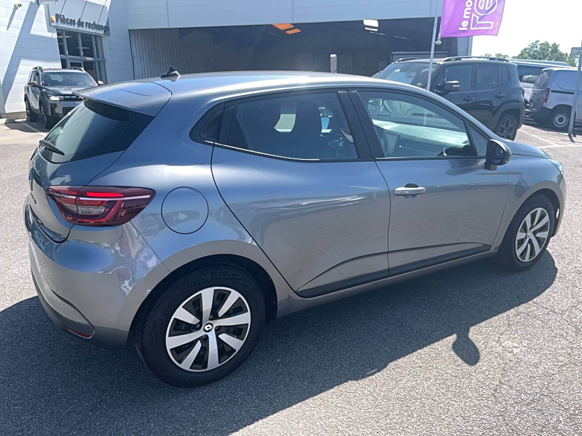 Vente en ligne Renault Clio 5 Clio TCe 90 au prix de 13 990 €