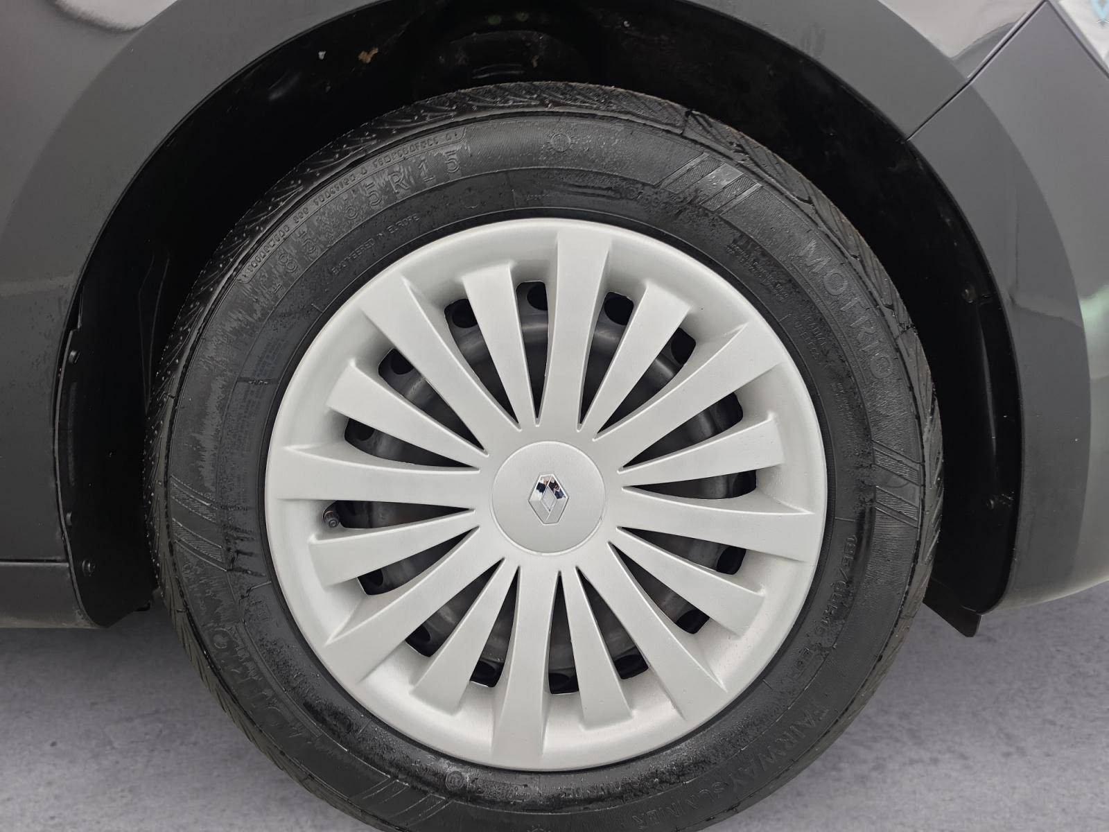 Vente en ligne Renault Clio 5 Clio TCe 90 au prix de 14 990 €