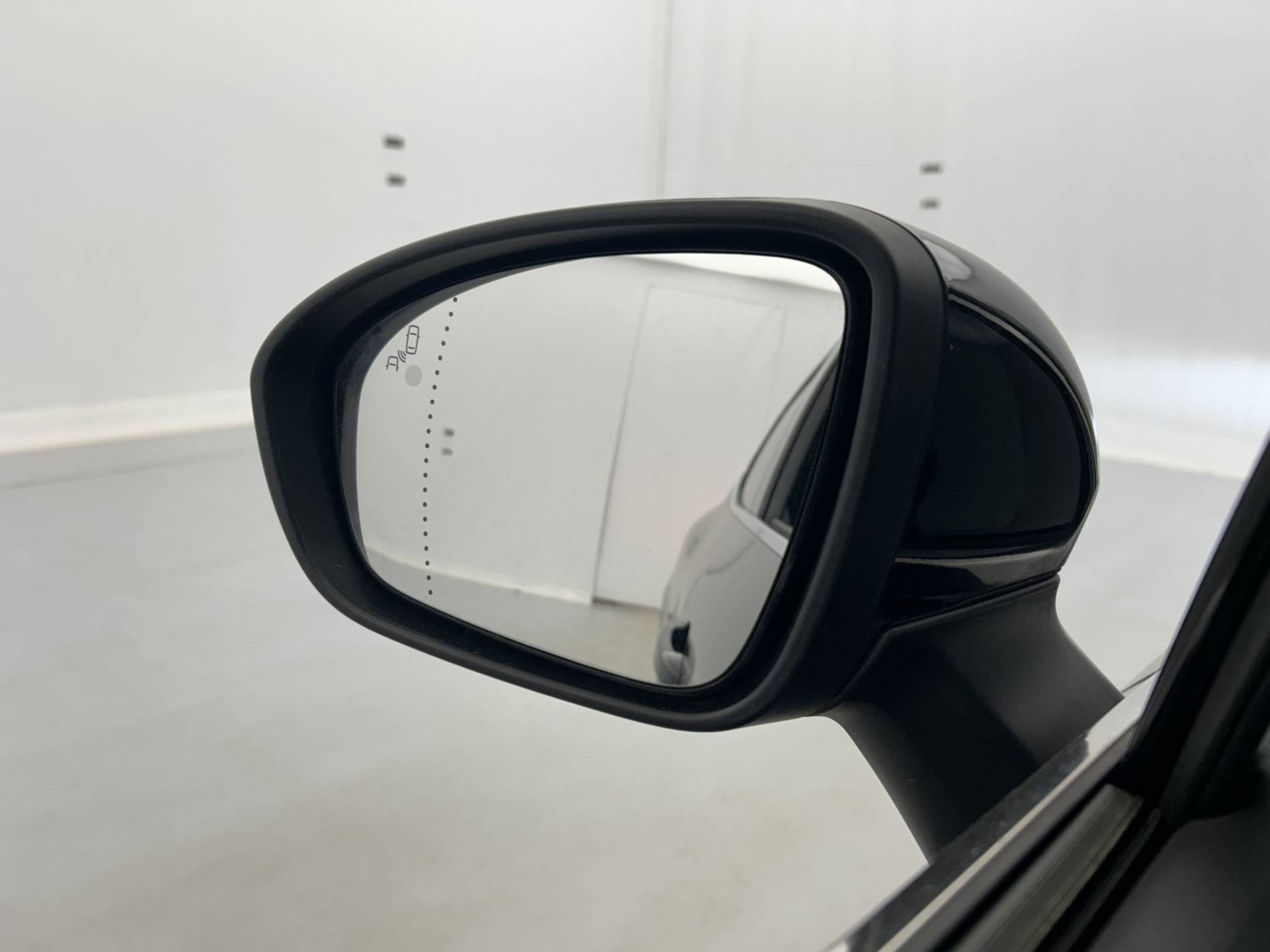 Vente en ligne Renault Clio 5 Clio E-Tech 140 - 21N au prix de 15 000 €