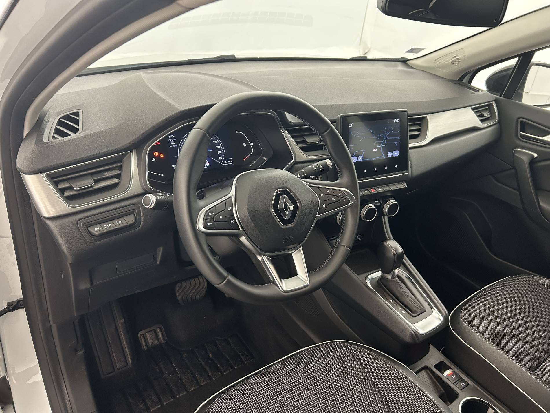 Vente en ligne Renault Captur  Blue dCi 115 EDC au prix de 17 290 €