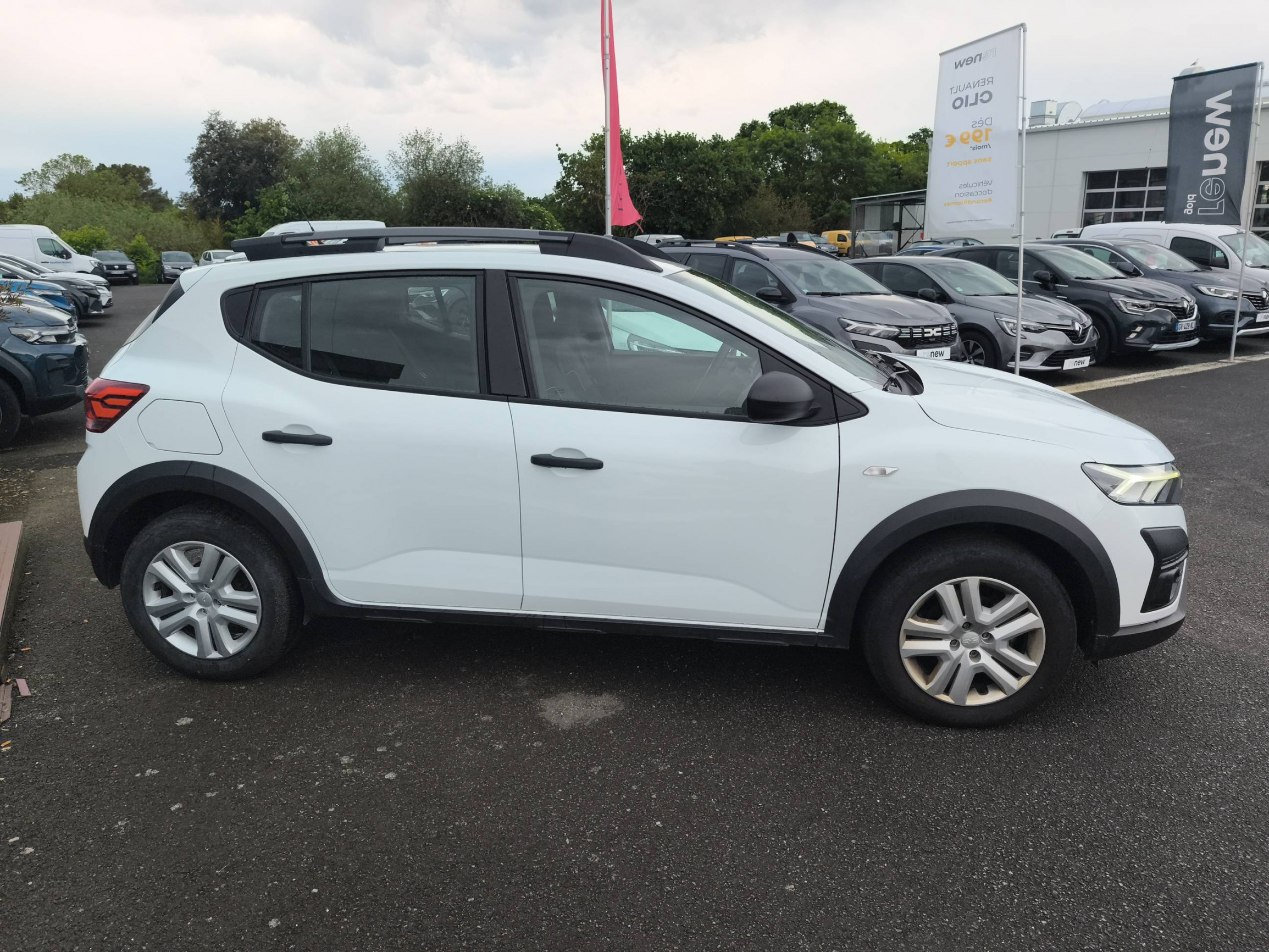 Vente en ligne Dacia Sandero  ECO-G 100 au prix de 13 690 €