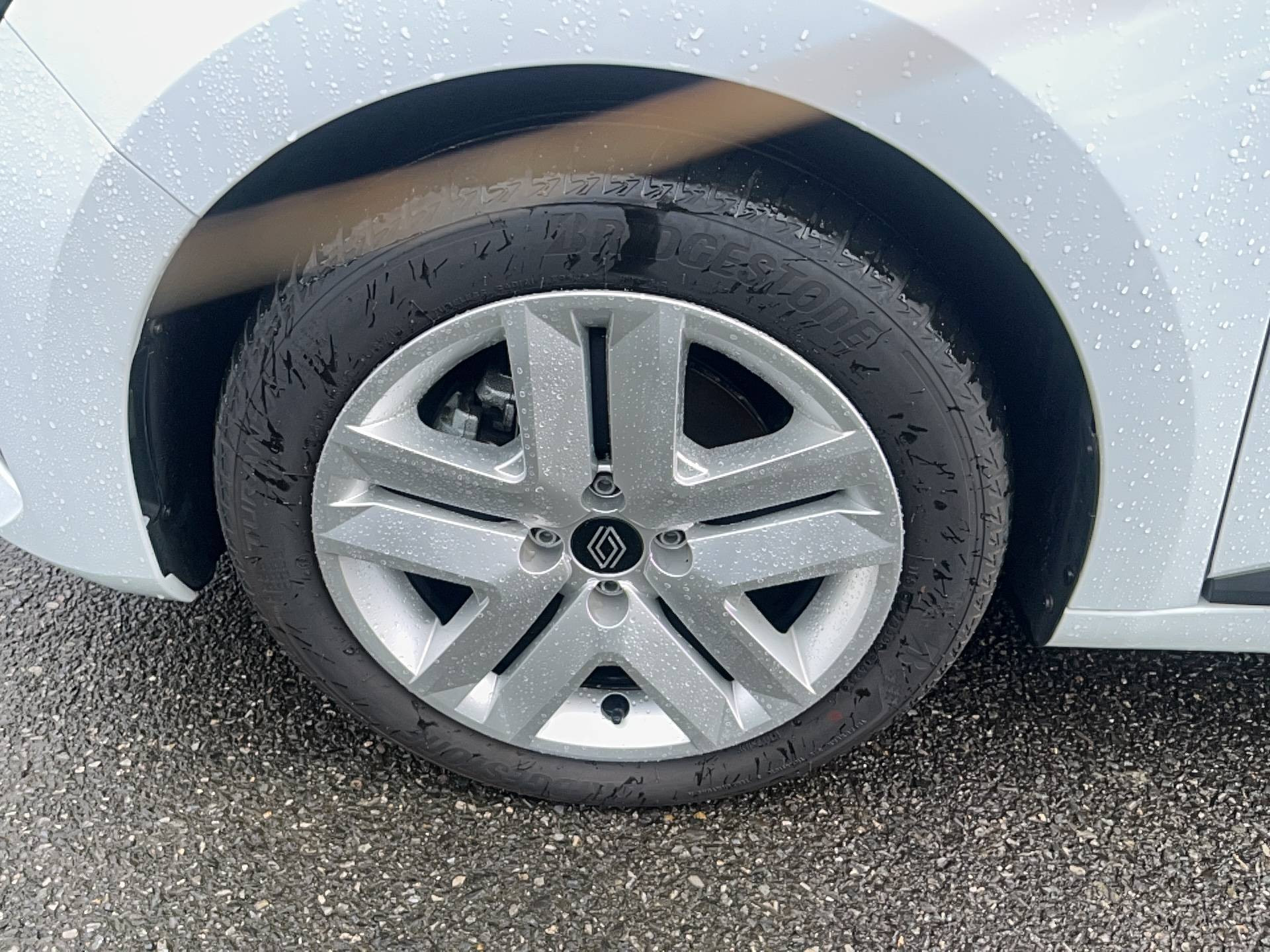 Vente en ligne Renault Clio 5 Clio E-Tech full hybrid 145 ch GSR2 au prix de 19 850 €