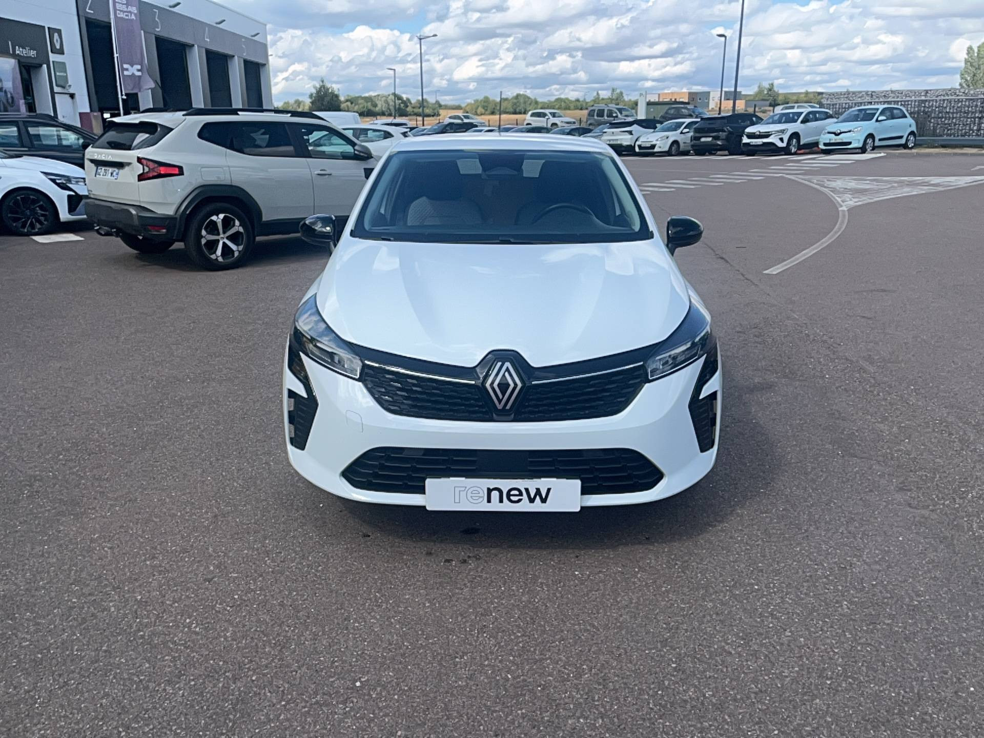 Vente en ligne Renault Clio 5 CLIO SOCIETE BLUE DCI 100 hc GSR2 au prix de 1 €