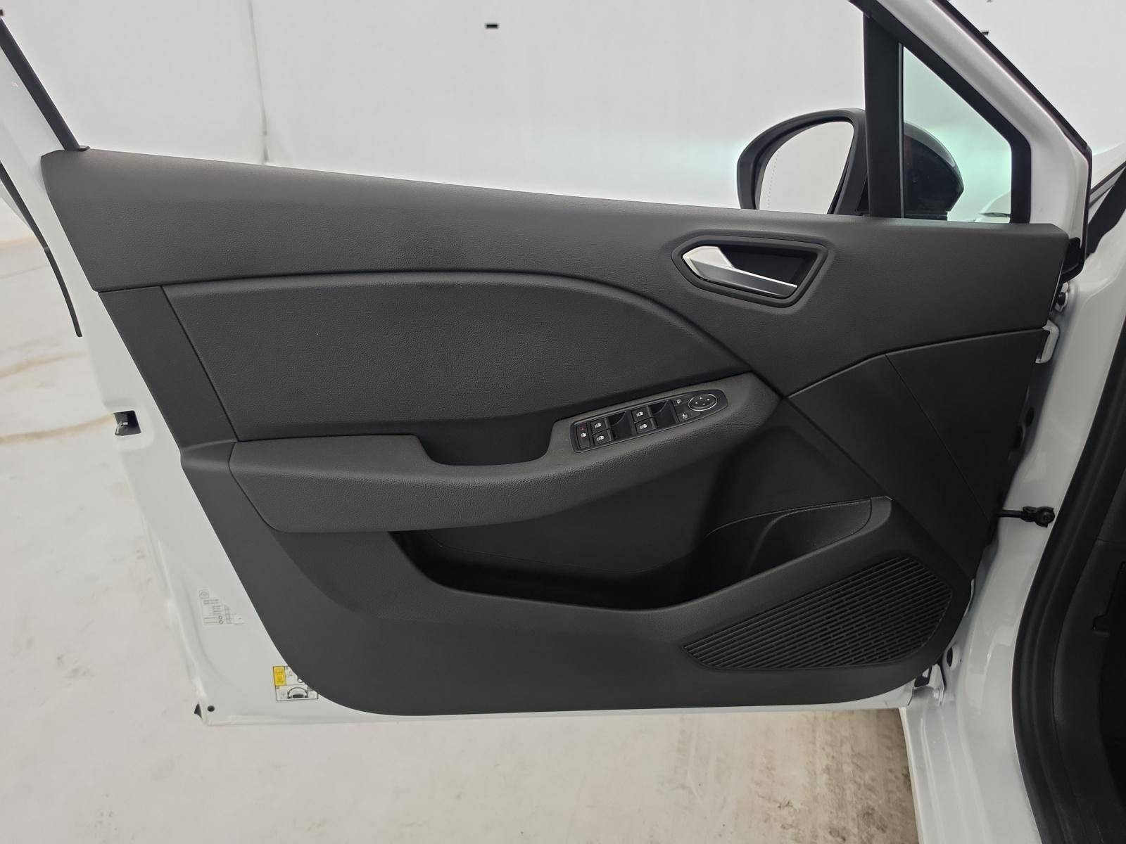 Vente en ligne Renault Clio 5 Clio TCe 90 au prix de 14 990 €