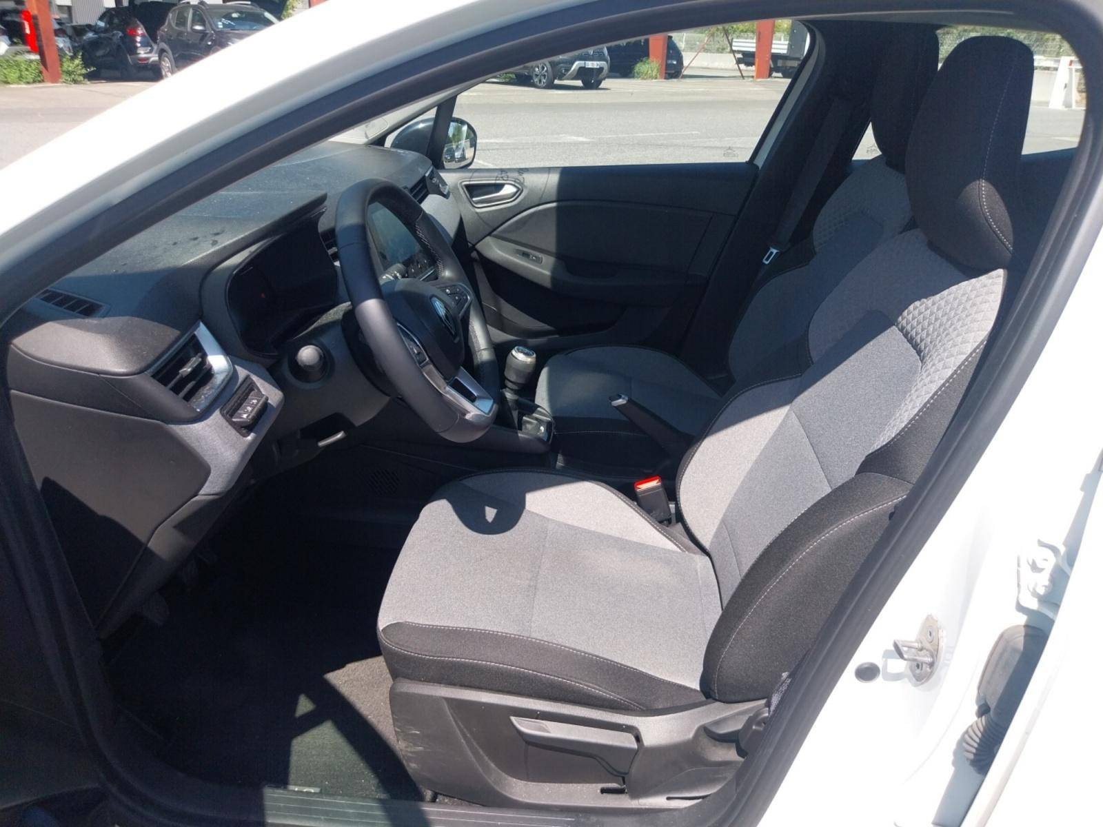 Vente en ligne Renault Clio 5 Clio TCe 90 au prix de 14 590 €