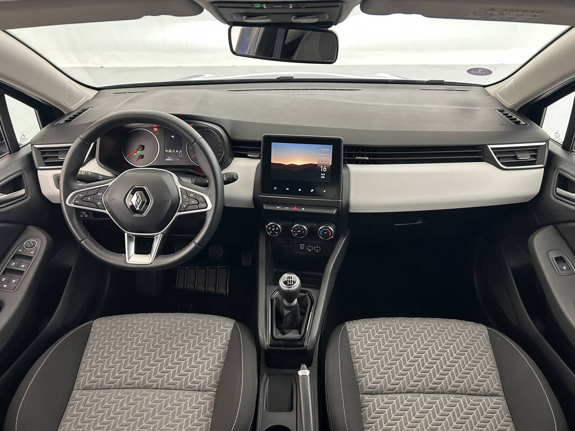 Vente en ligne Renault Clio 5 Clio TCe 100 GPL au prix de 14 990 €