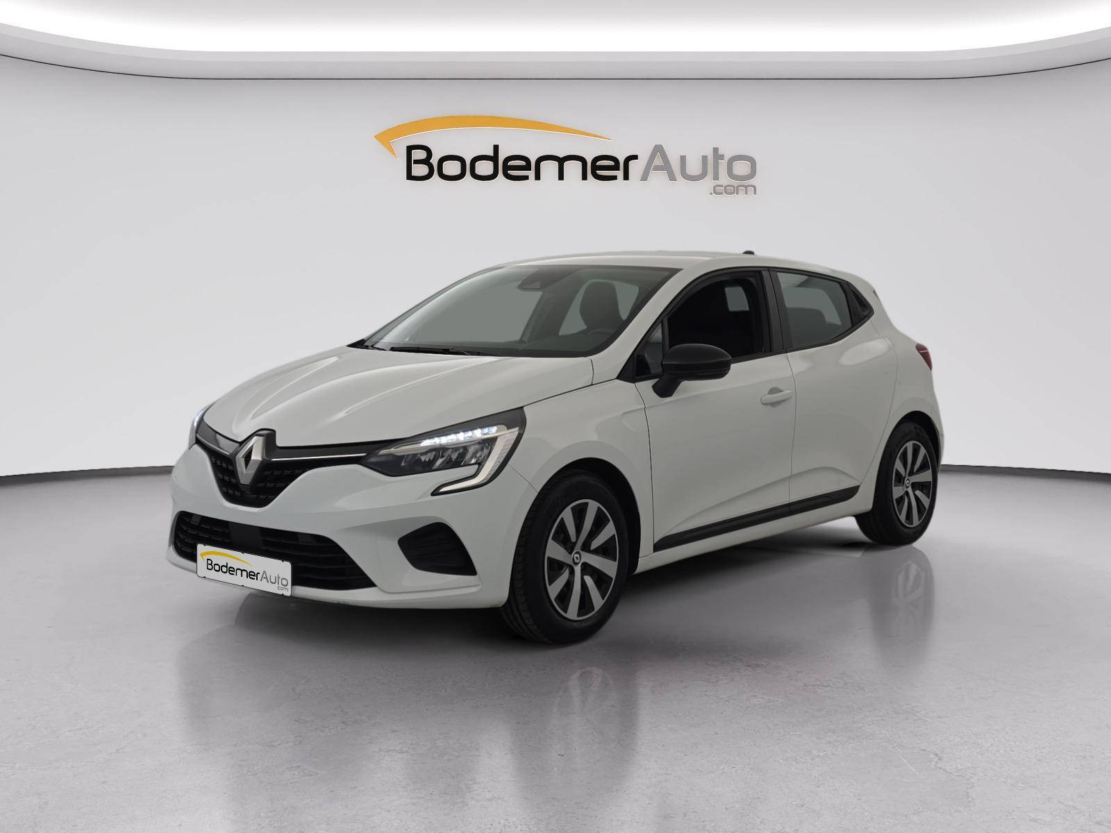 Renault Clio 5 Clio E-Tech full hybrid 145 occasion de 2023 en vente à Ploërmel