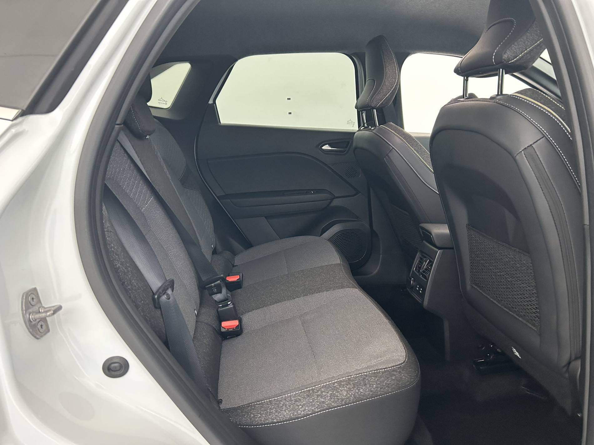 Vente en ligne Renault Symbioz  E-Tech full hybrid 145 au prix de 26 890 €