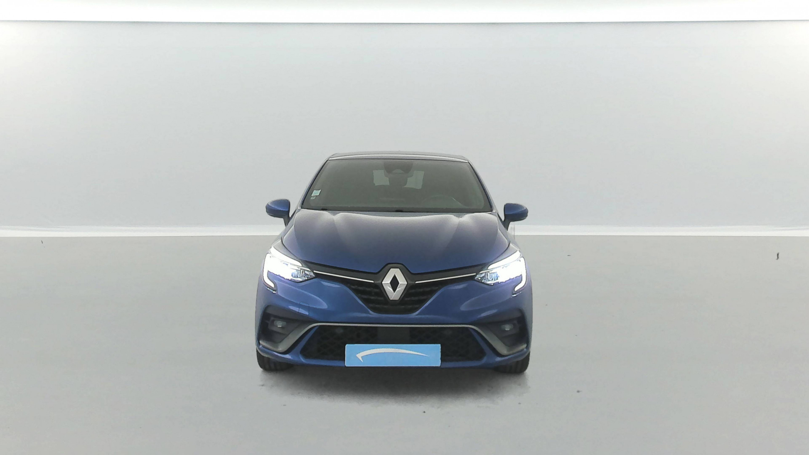 Vente en ligne Renault Clio 5 Clio E-Tech 140 - 21N au prix de 18 300 €