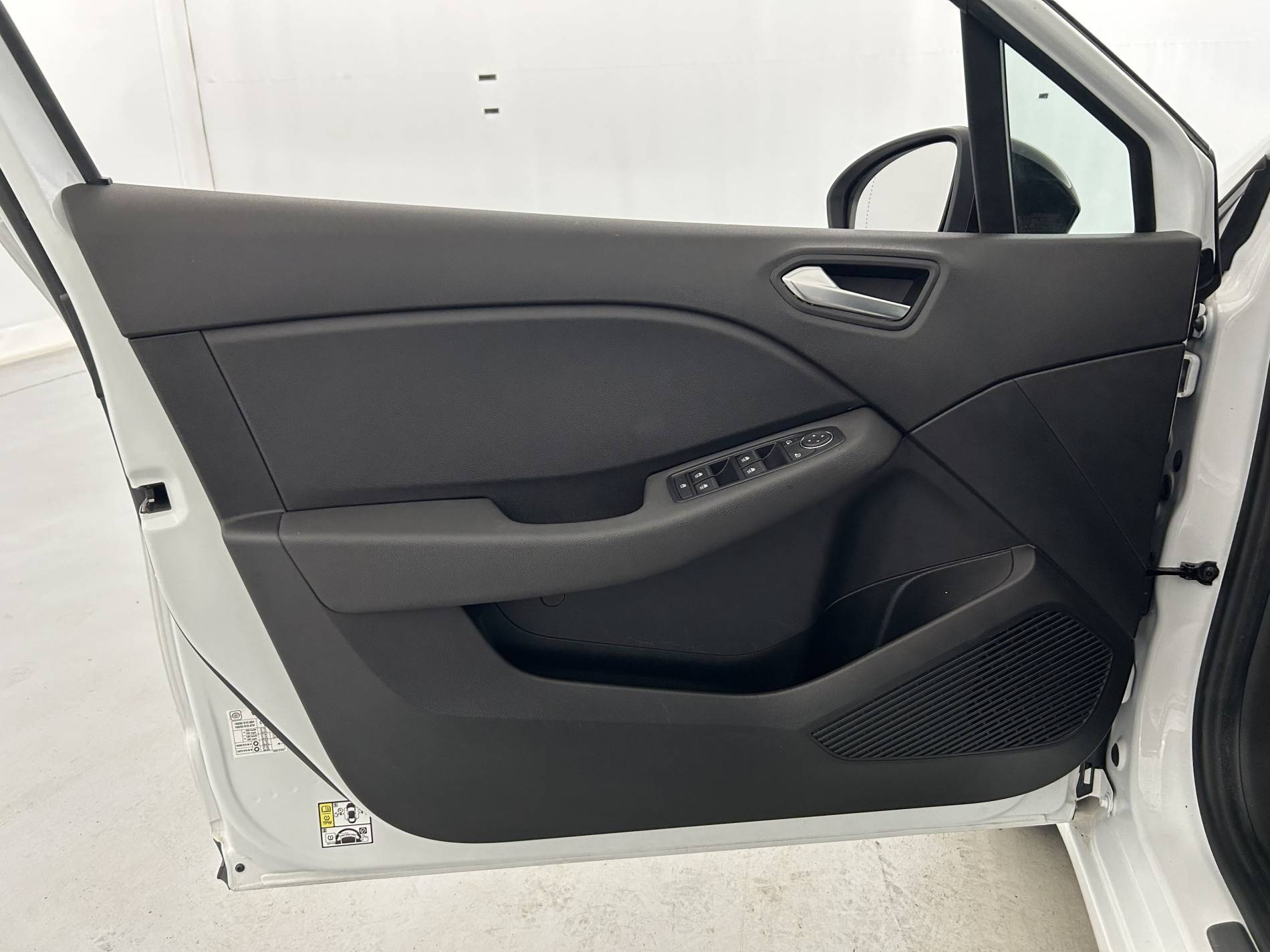 Vente en ligne Renault Clio 5 Clio TCe 90 - 21N au prix de 14 490 €