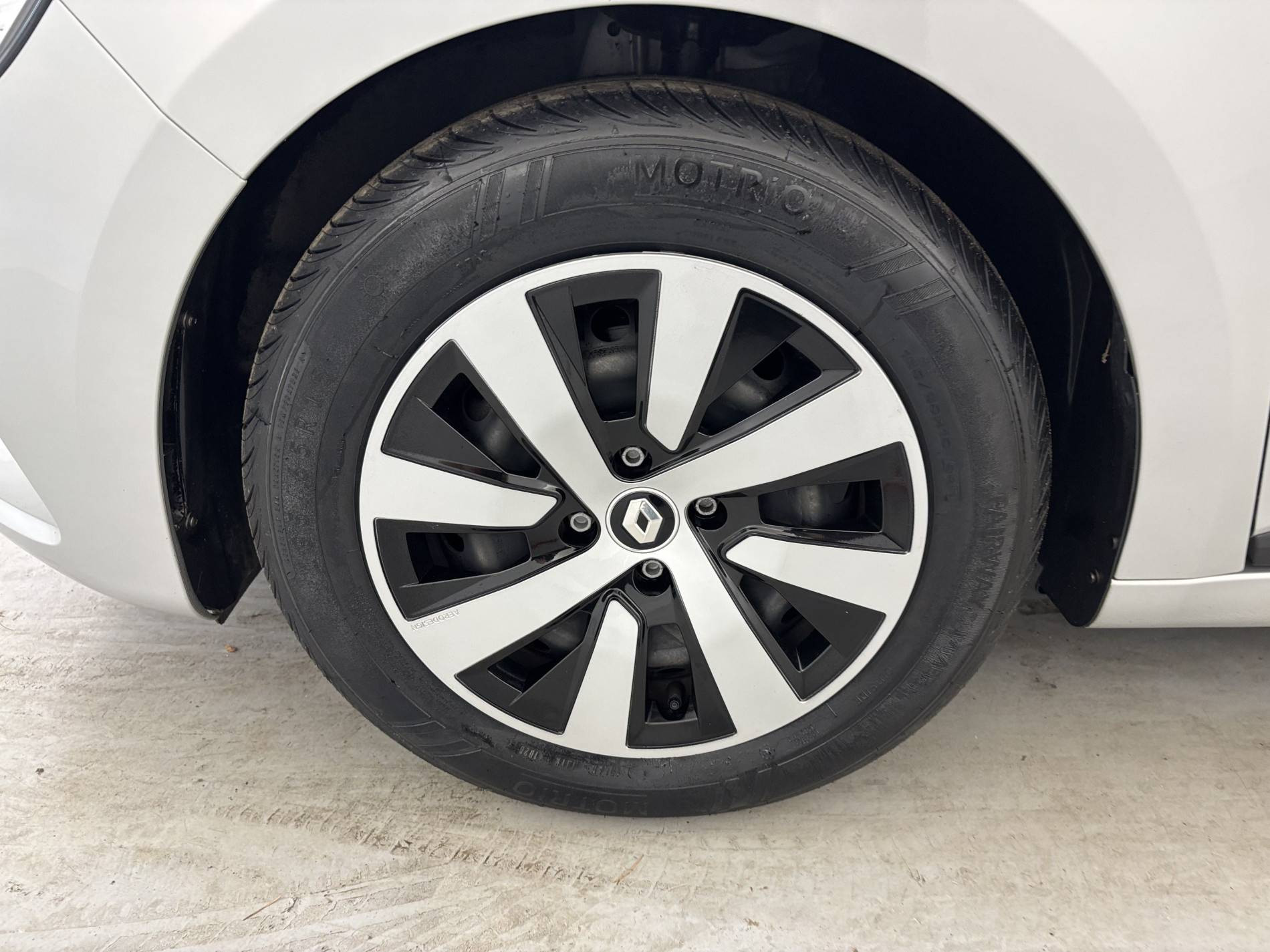 Vente en ligne Renault Clio 5 Clio TCe 90 au prix de 13 490 €
