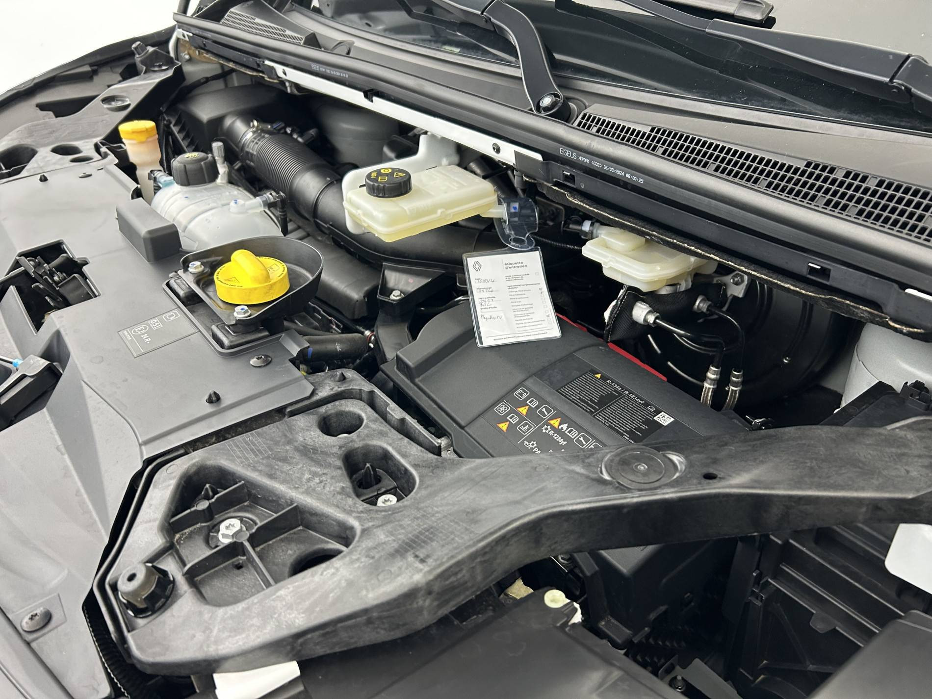 Vente en ligne Renault Trafic 3 Fourgon TRAFIC FG BLUE DCI 130 L1H1 3T GSR2 au prix de 23 490 €